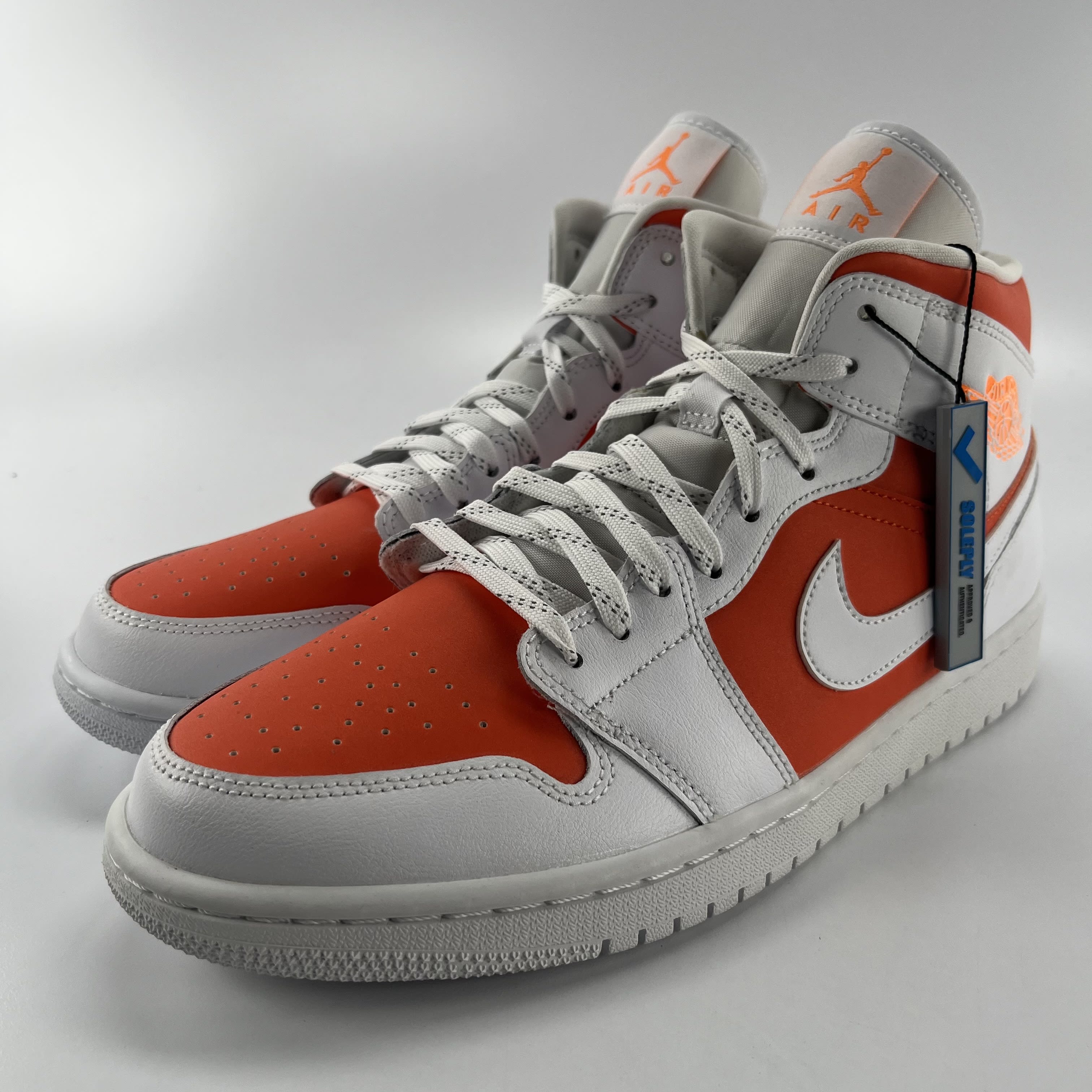 281770 Wmns Air Jordan 1 Mid SE 'Bright Citrus'