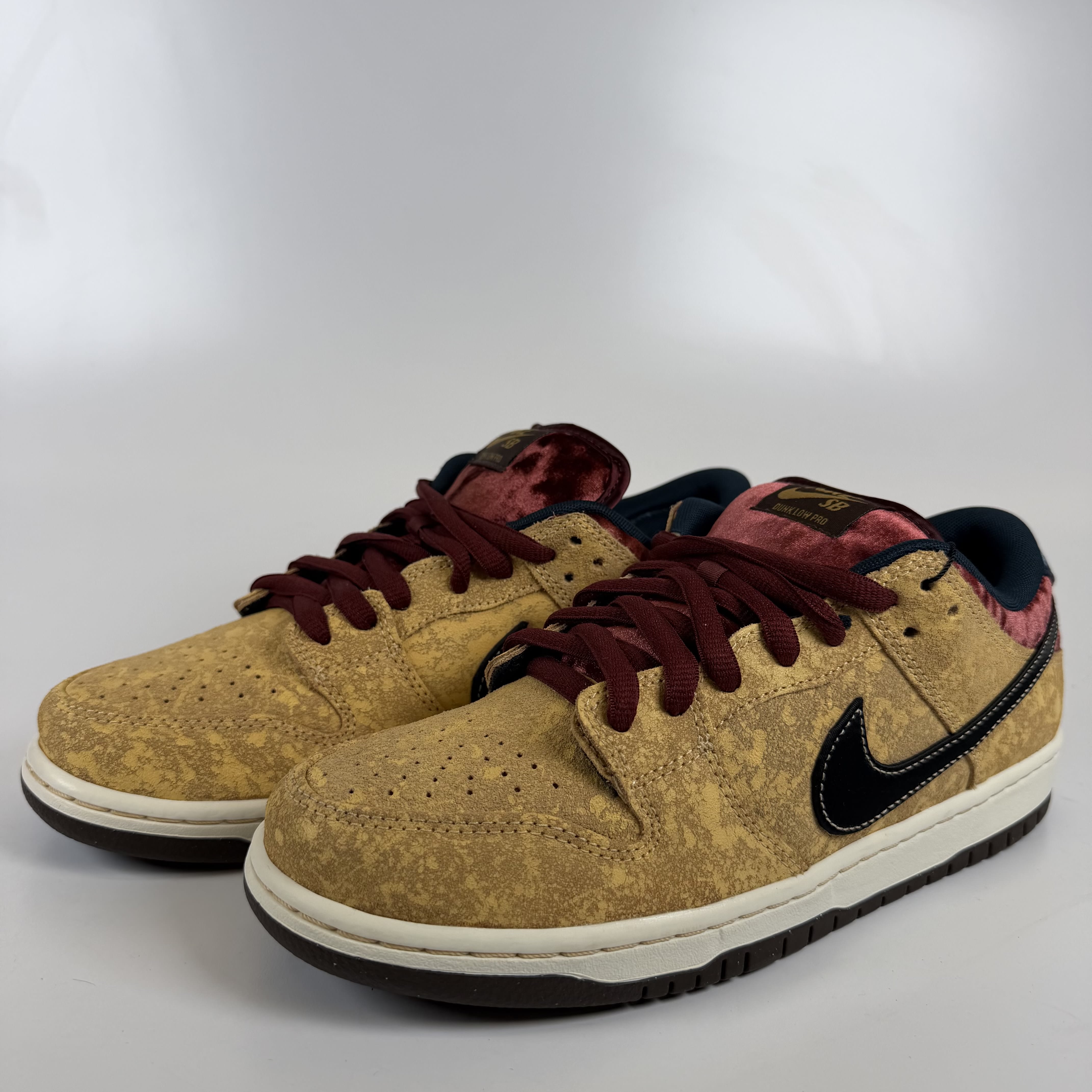 SP6028 Nike SB Dunk Low City of Cinema