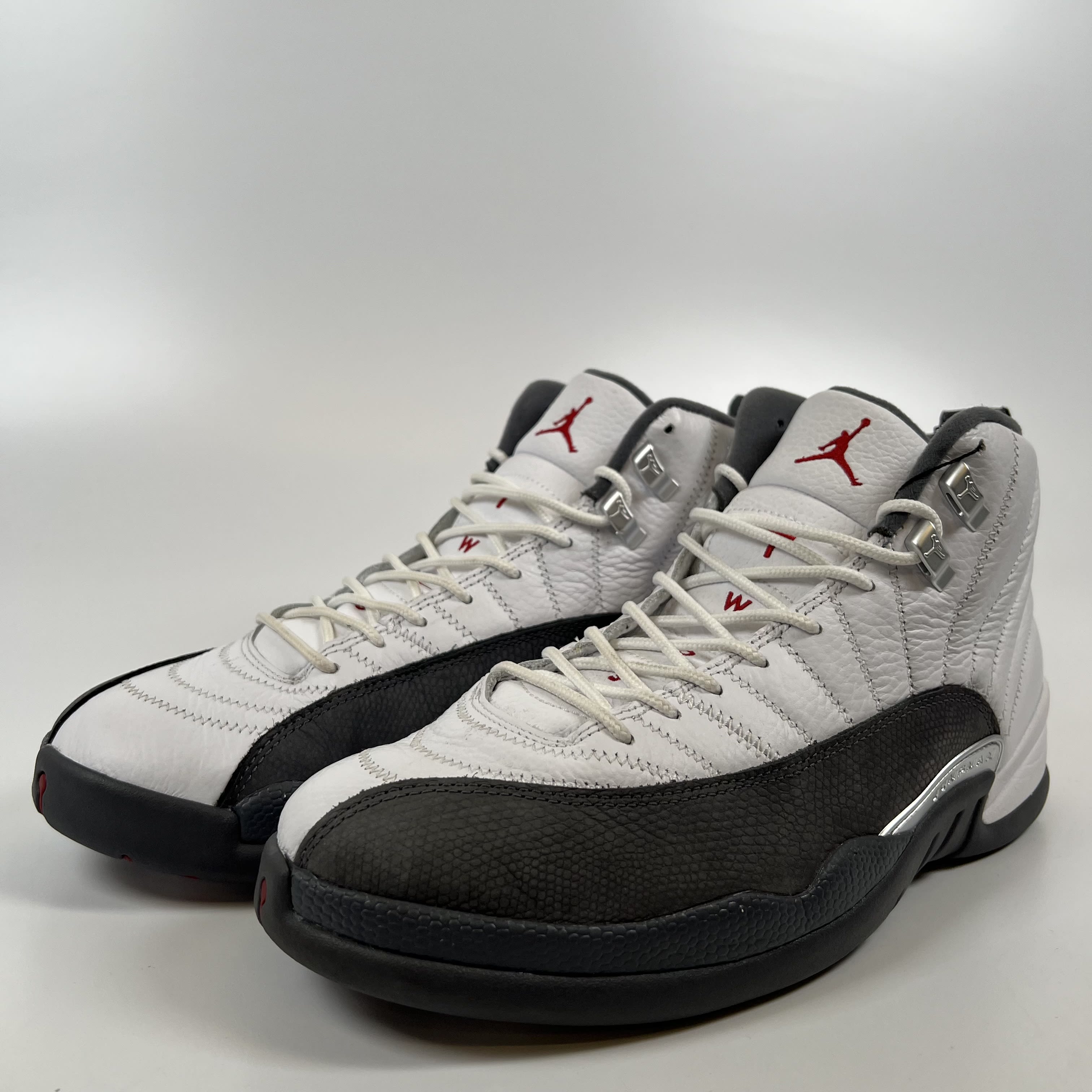605375 Jordan 12 Retro White Dark Grey