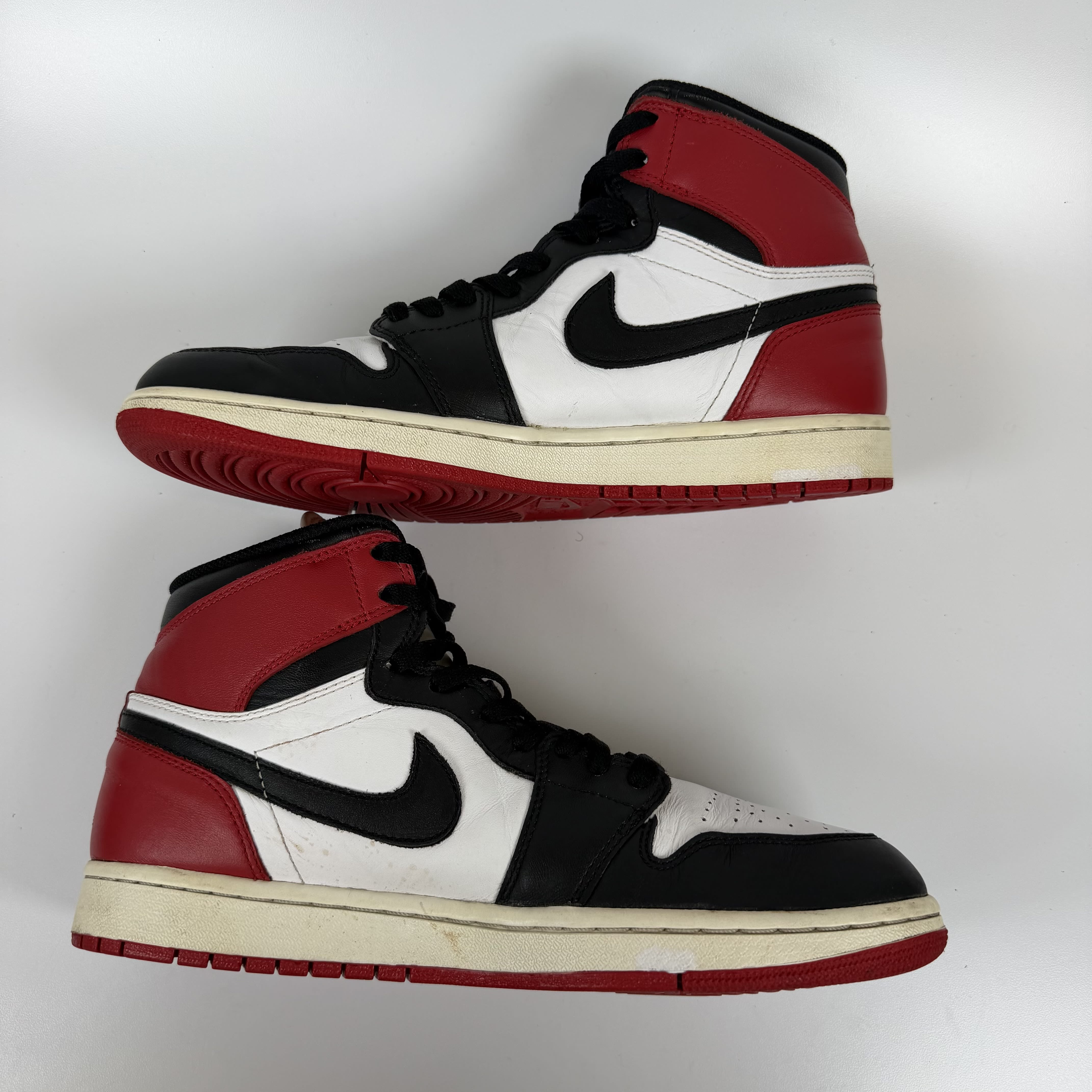 SP8878 Jordan 1 Retro Black Toe (2013)