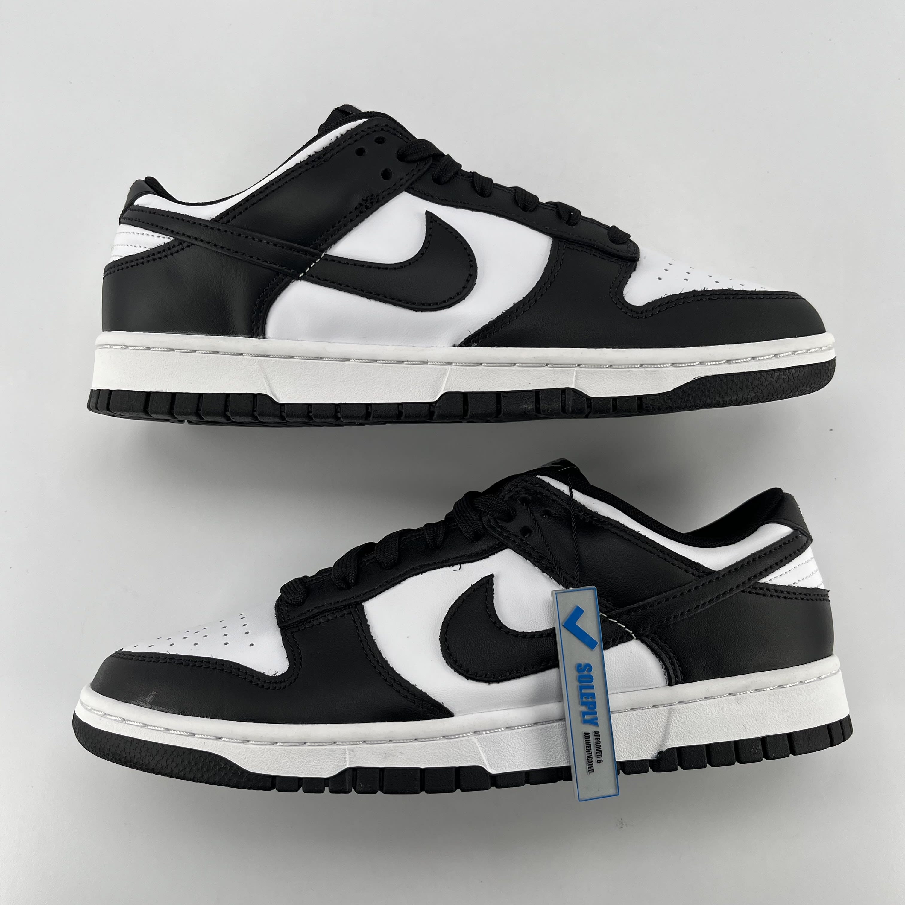 588731 Nike Dunk Low Retro White Black Panda