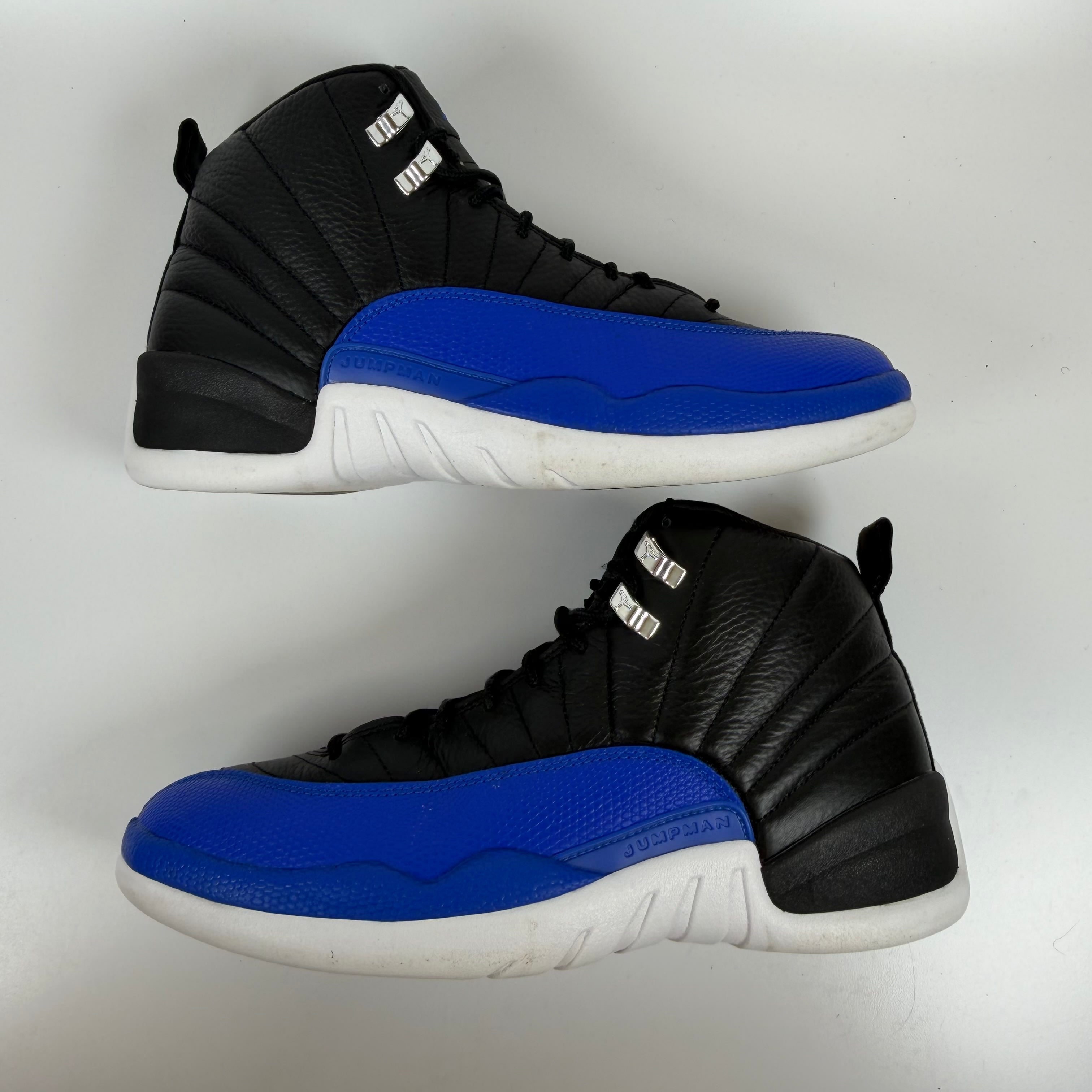633033 Wmns Air Jordan 12 Retro 'Hyper Royal'