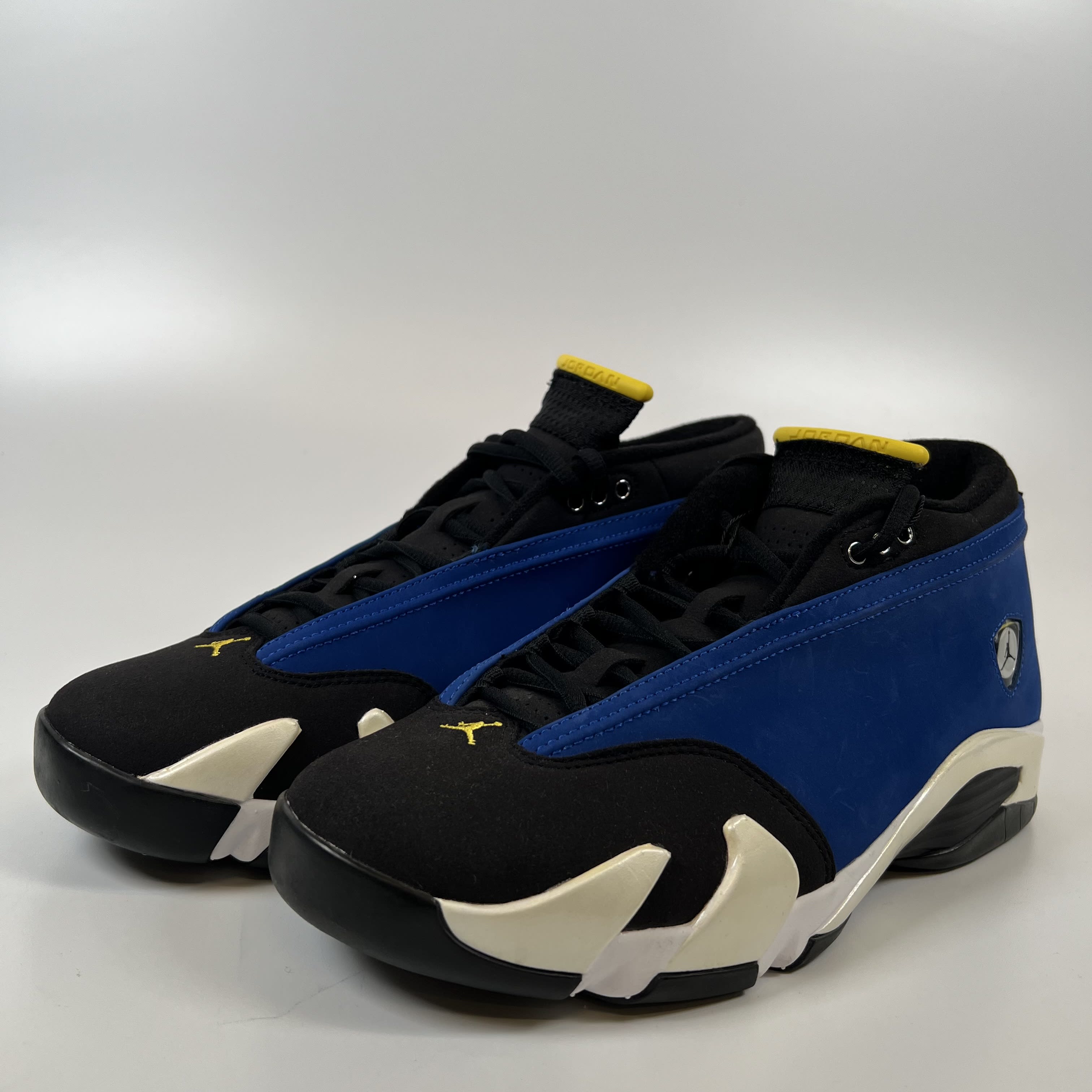 786826 Jordan 14 Retro Low Laney (2015)
