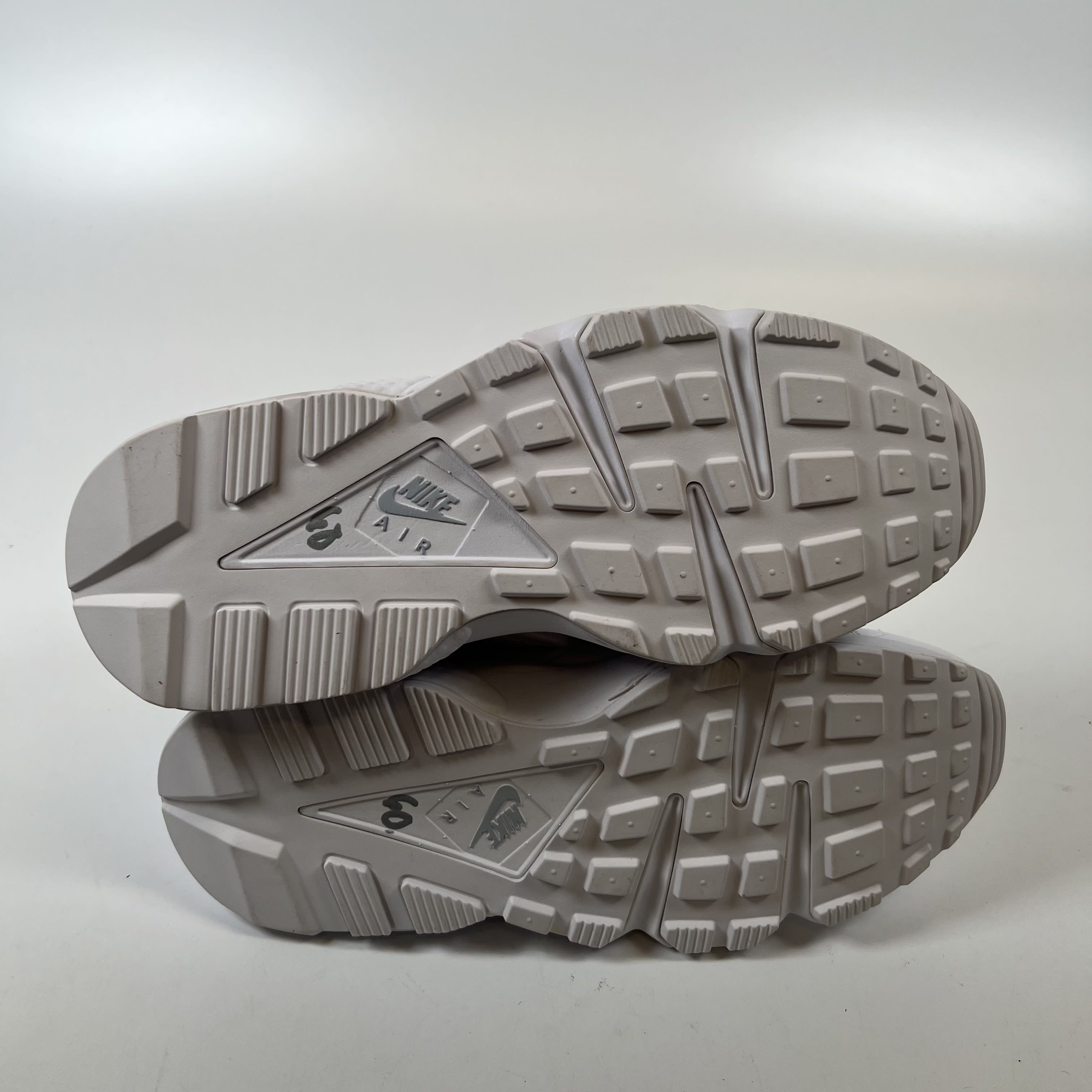 SP9551 Nike Air Huarache Triple White (2021) (Women's)