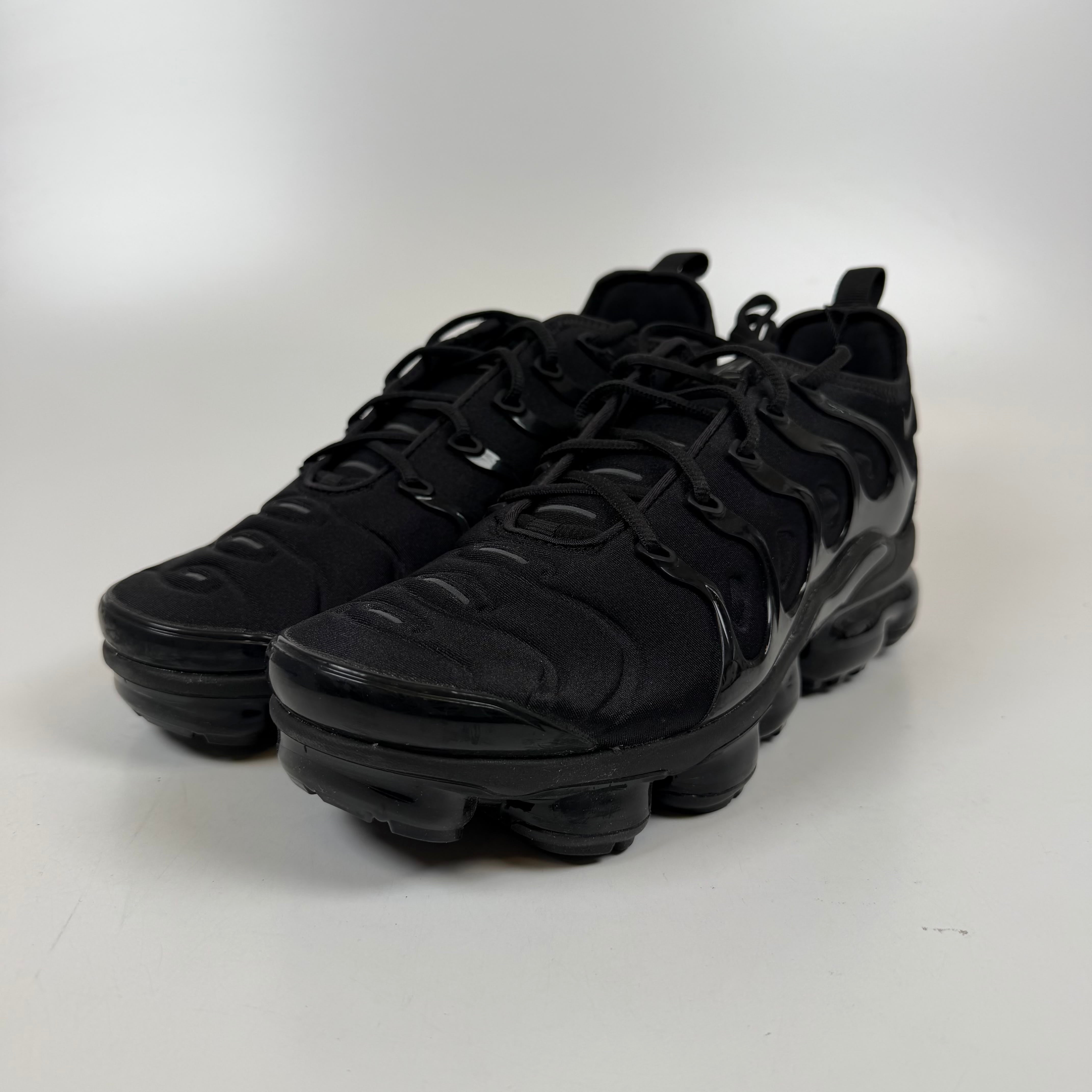 SP13594 Nike Air VaporMax Plus Triple Black