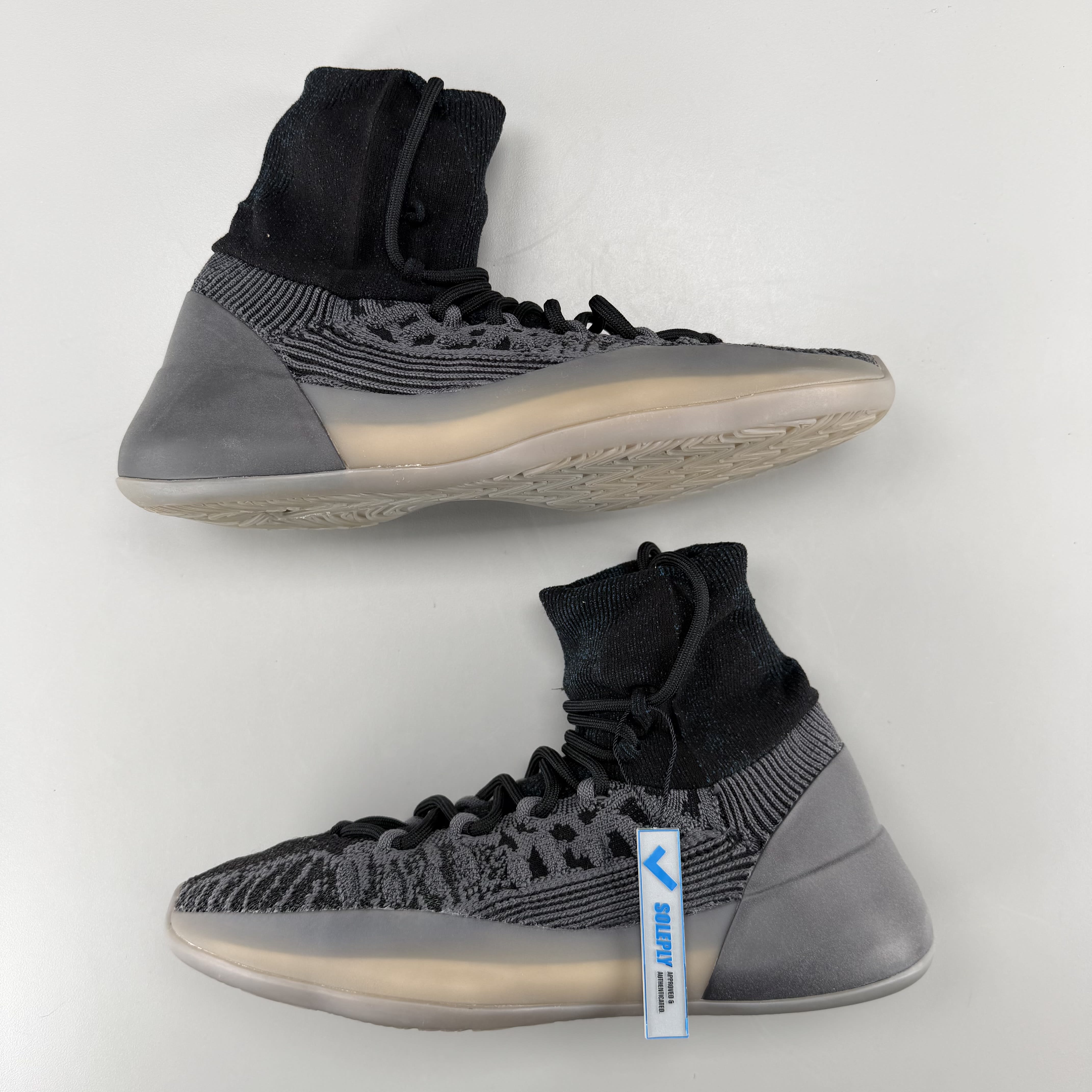 560760 adidas Yeezy BSKTBL Knit Slate Blue
