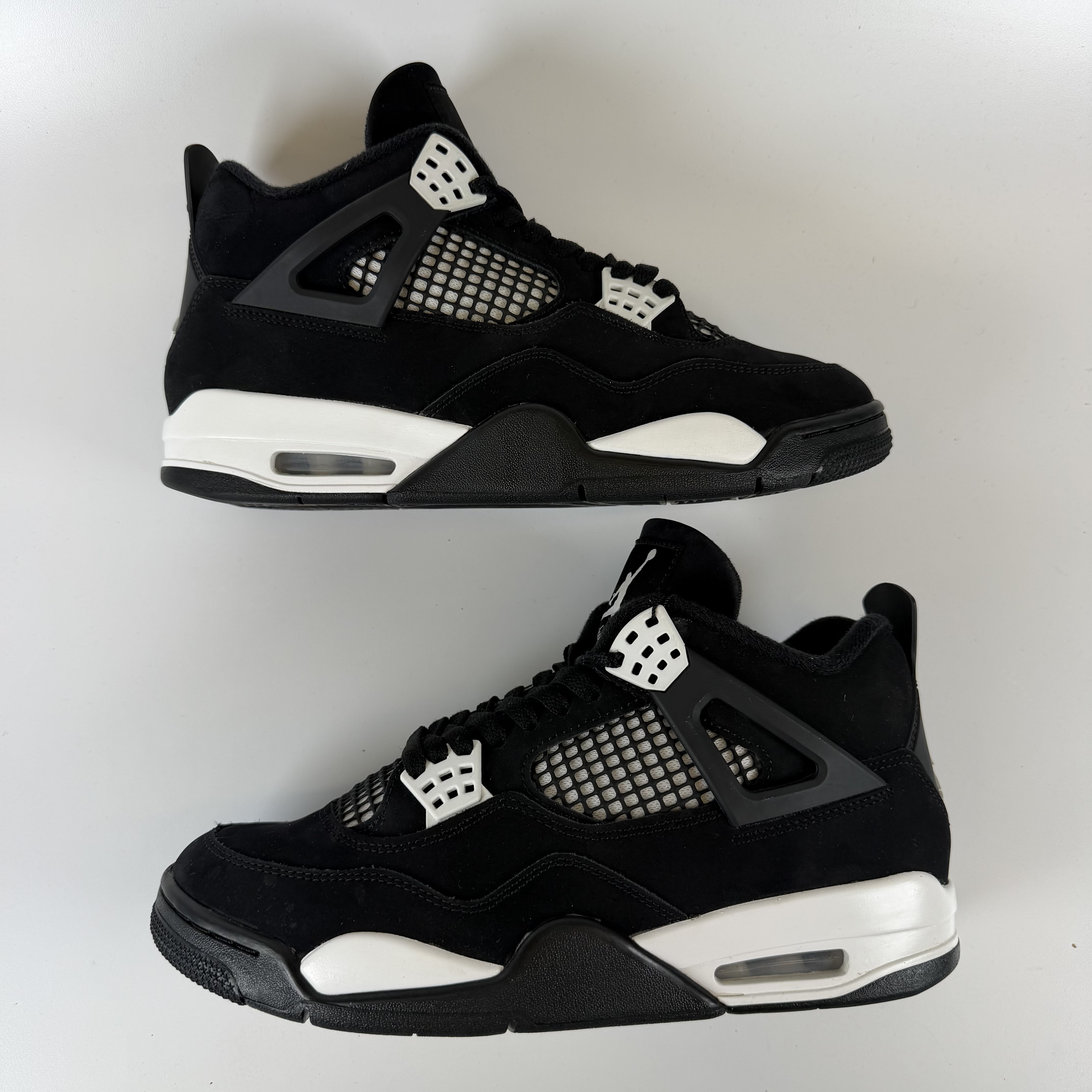 SP5538 Jordan 4 Retro White Thunder
