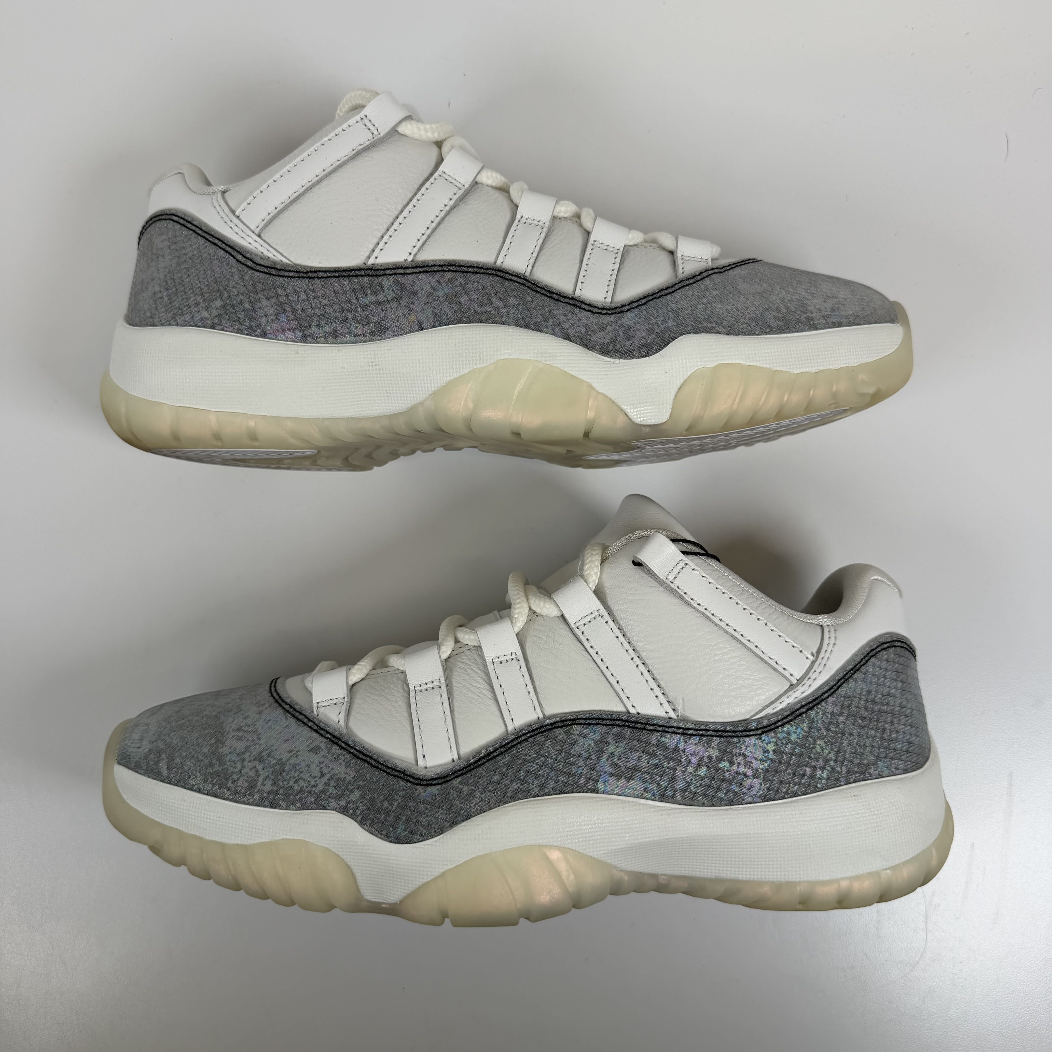 SP9327 Air Jordan 11 Retro Low Year of the Snake