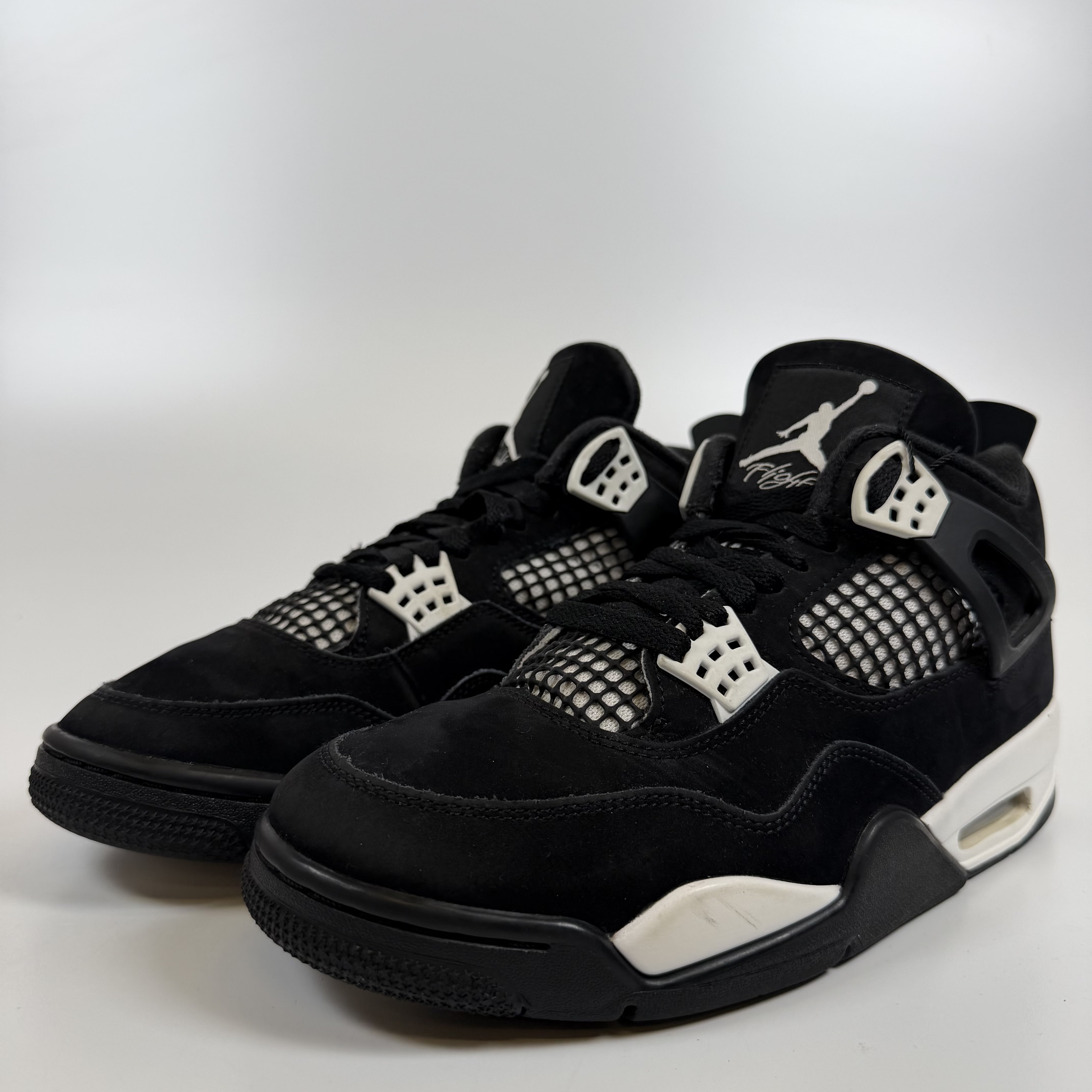 SP7548 Jordan 4 Retro White Thunder