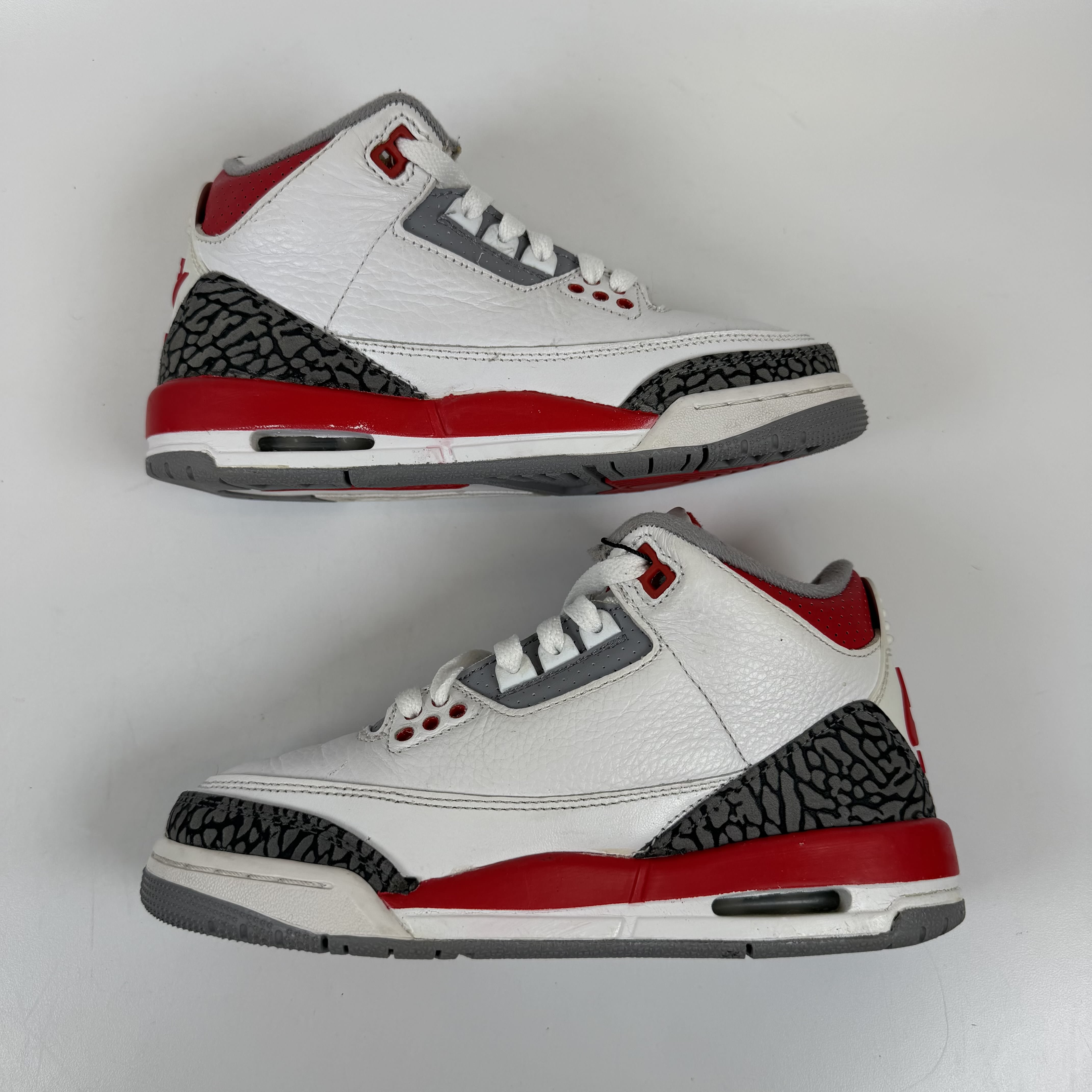SP8145 Jordan 3 Retro Fire Red (2022) (GS)