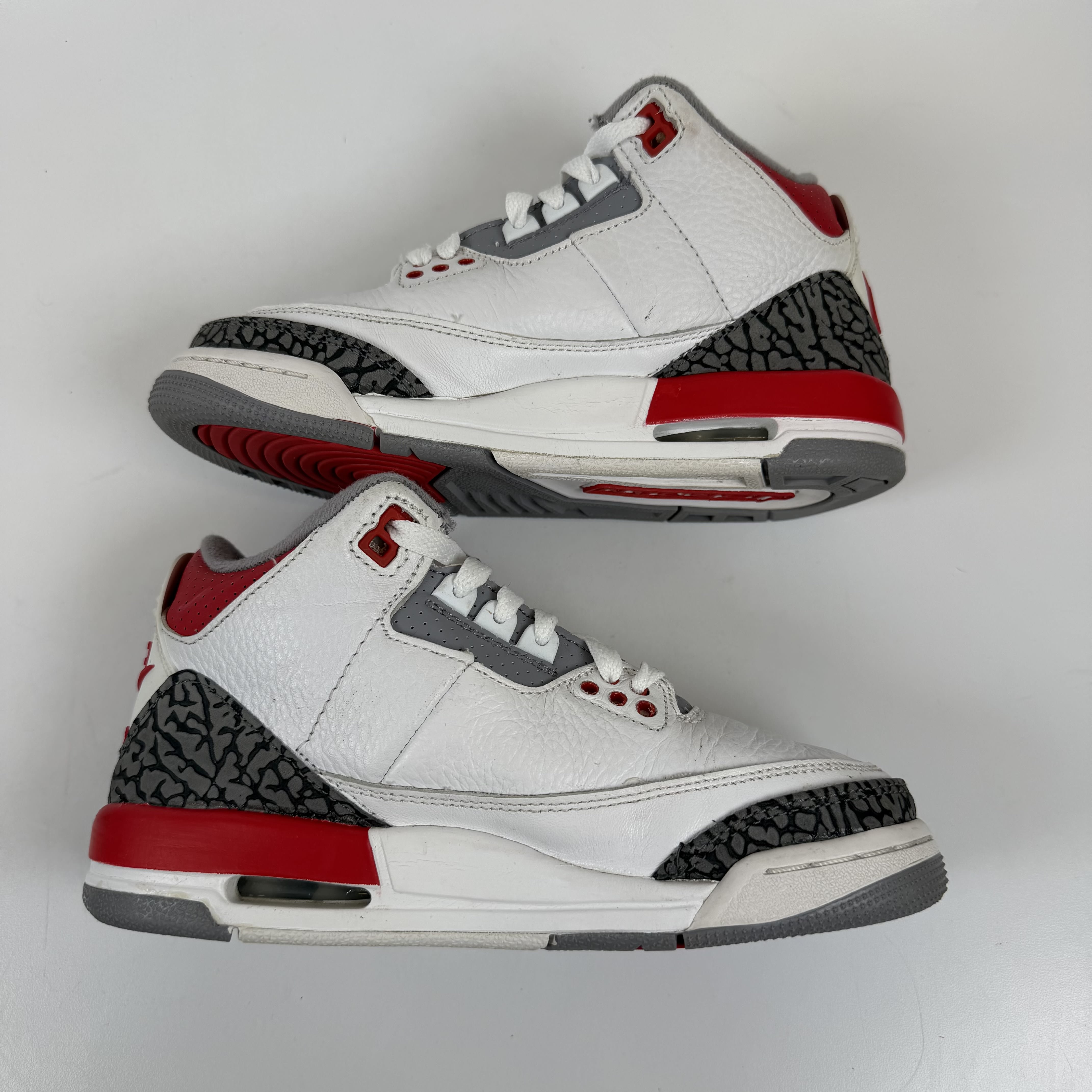 SP8145 Jordan 3 Retro Fire Red (2022) (GS)