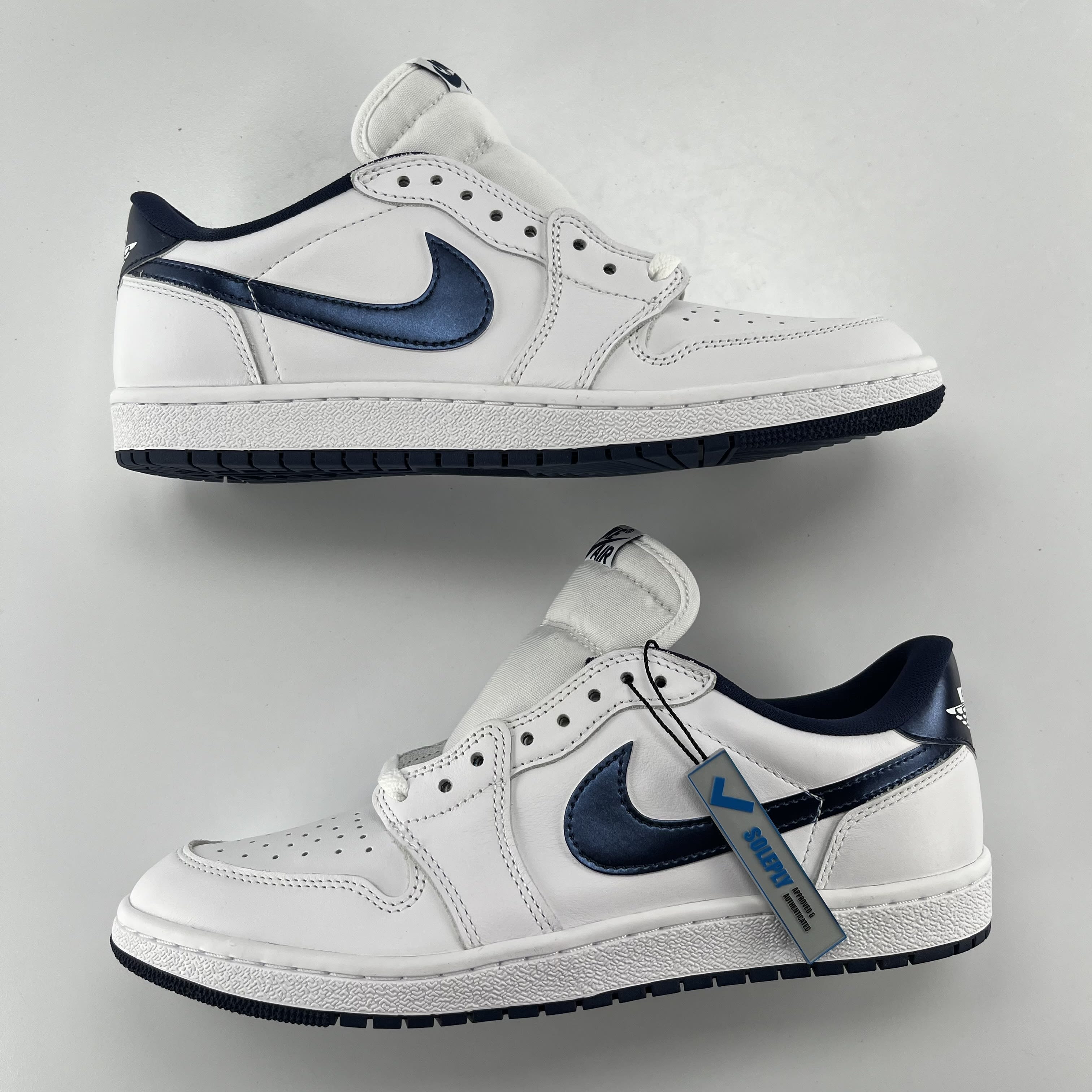 256863 Jordan 1 Retro Low '85 Metallic Blue