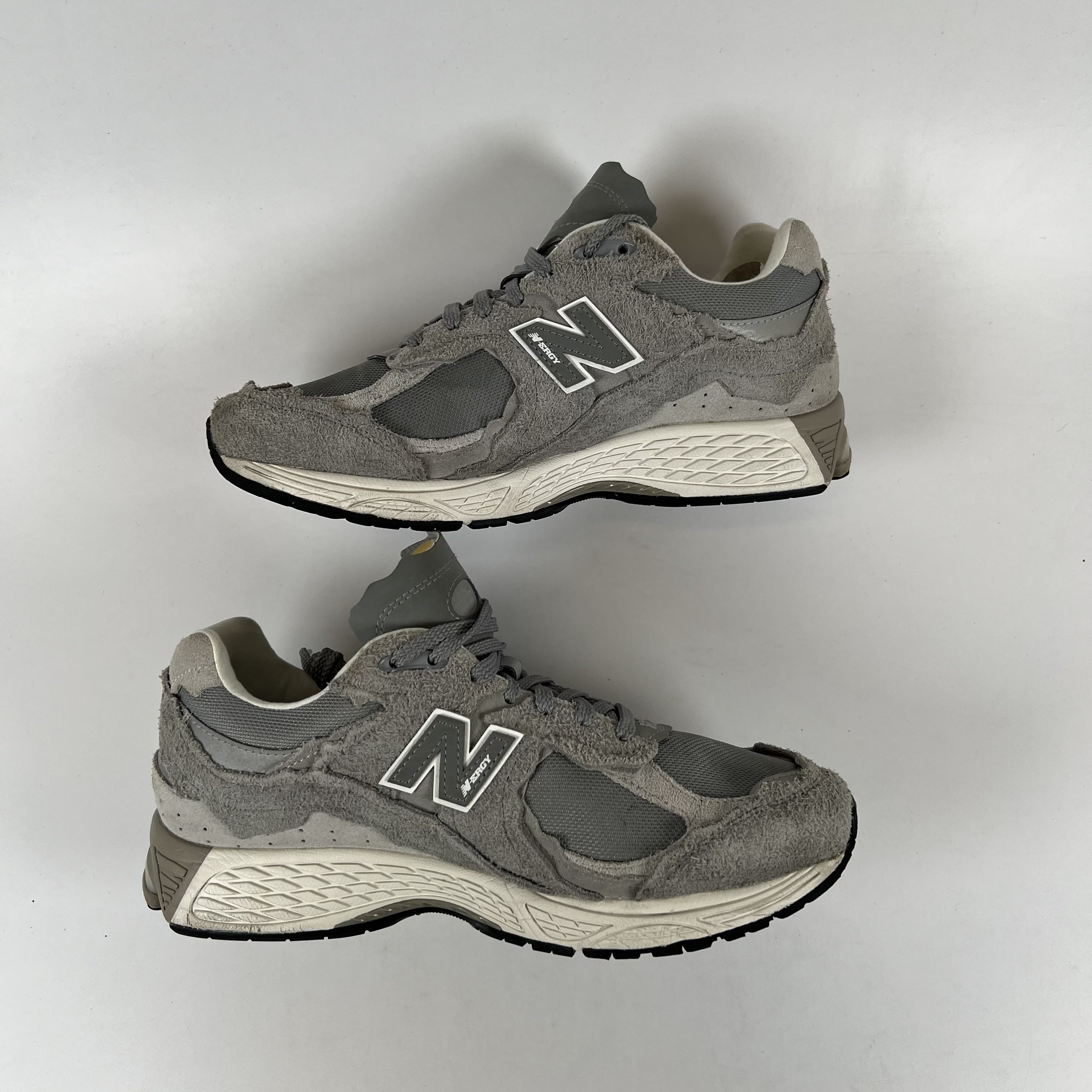 SP9324 New Balance 2002R Protection Pack Grey