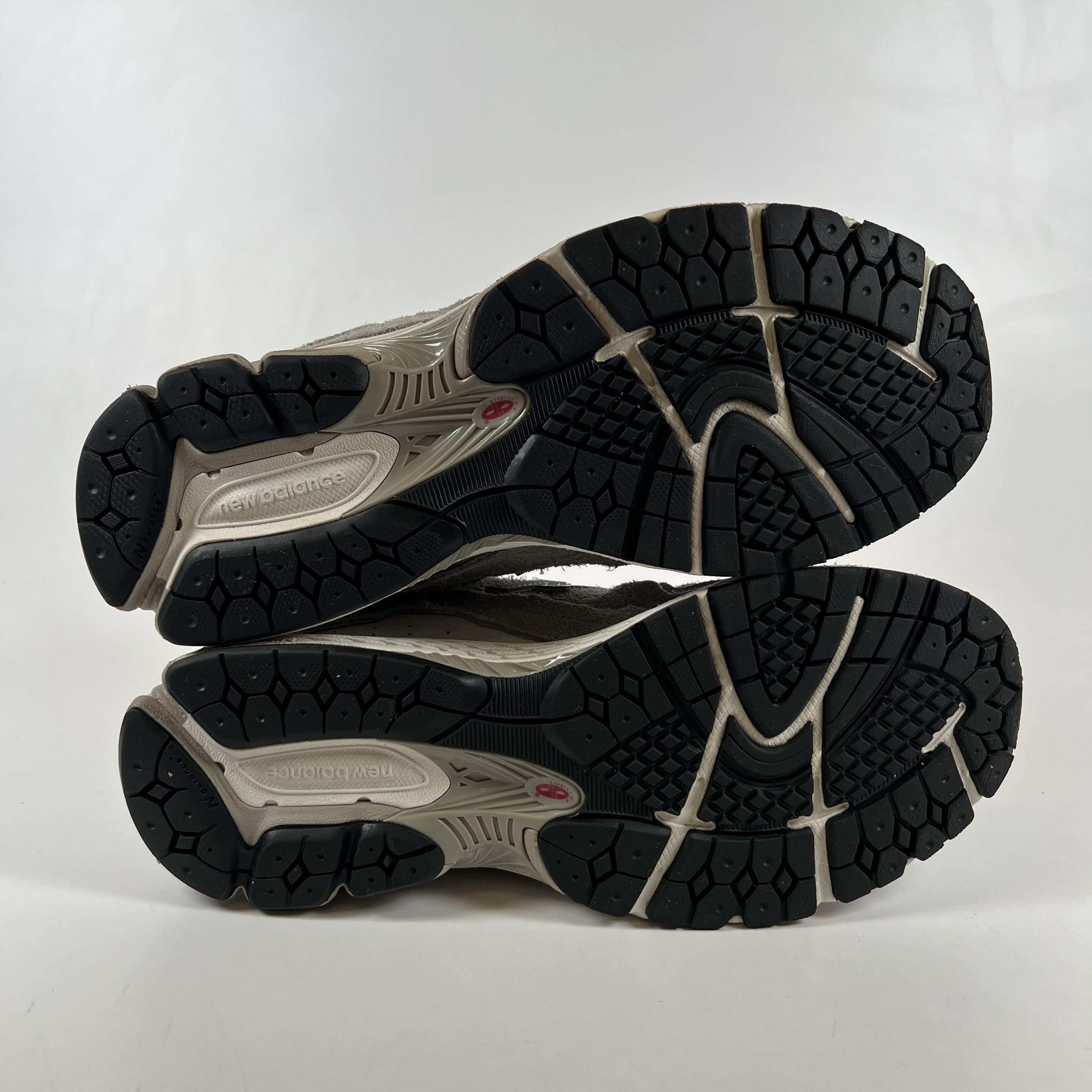 SP9324 New Balance 2002R Protection Pack Grey