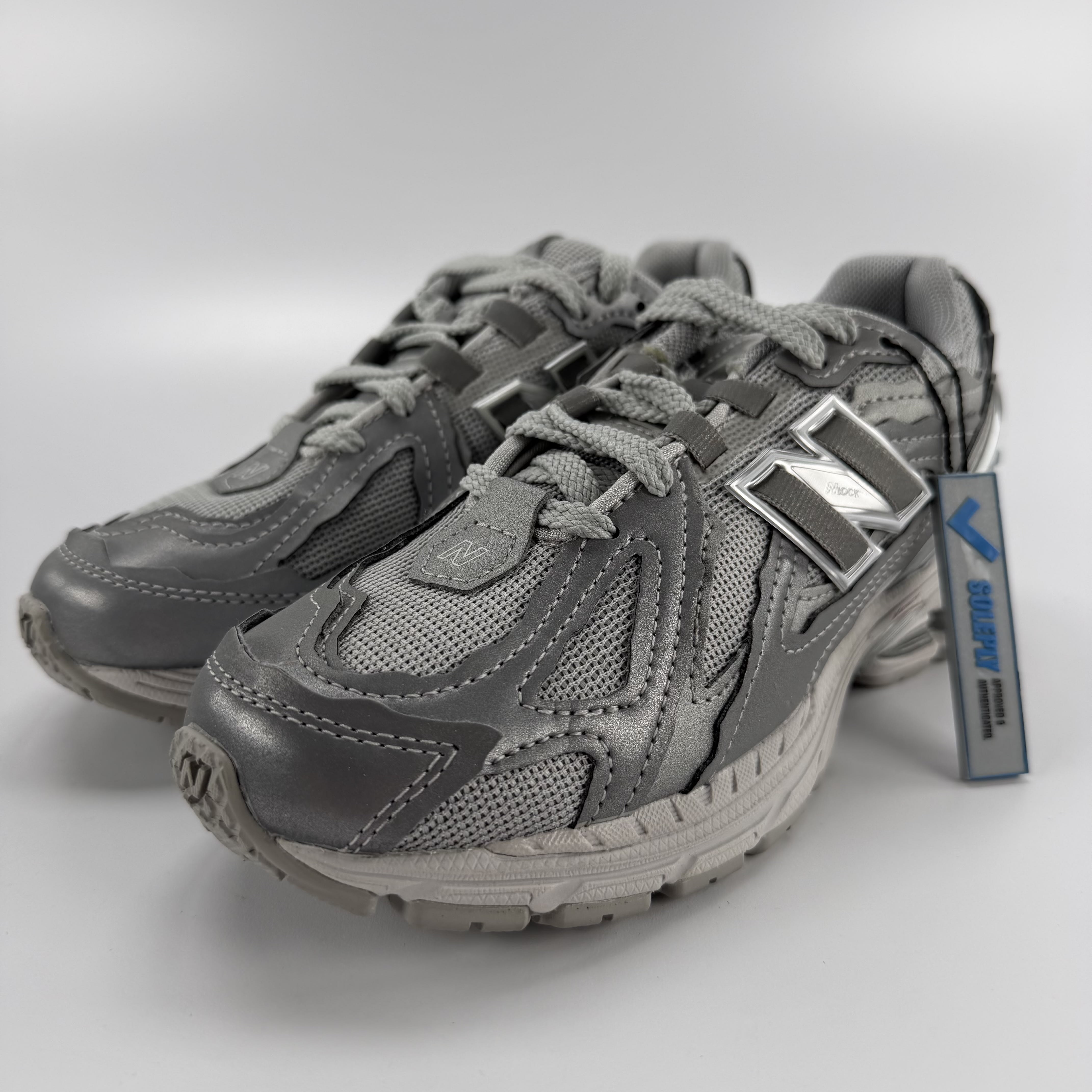 261328 New Balance 1906D Protection Pack Silver Metallic