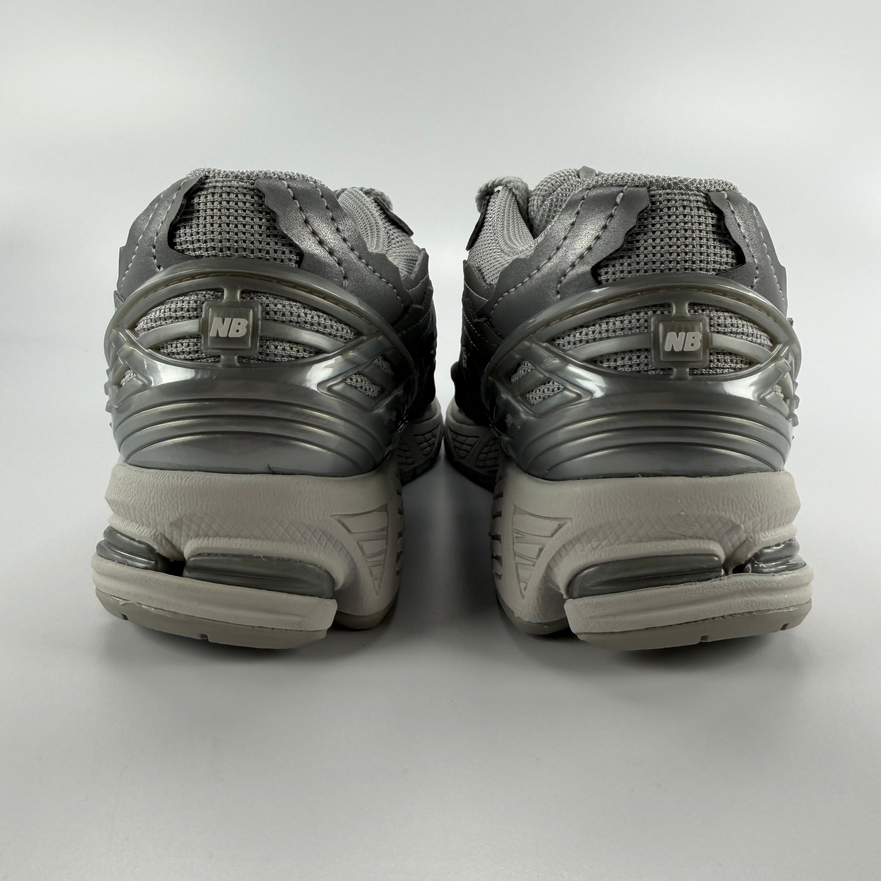 261328 New Balance 1906D Protection Pack Silver Metallic