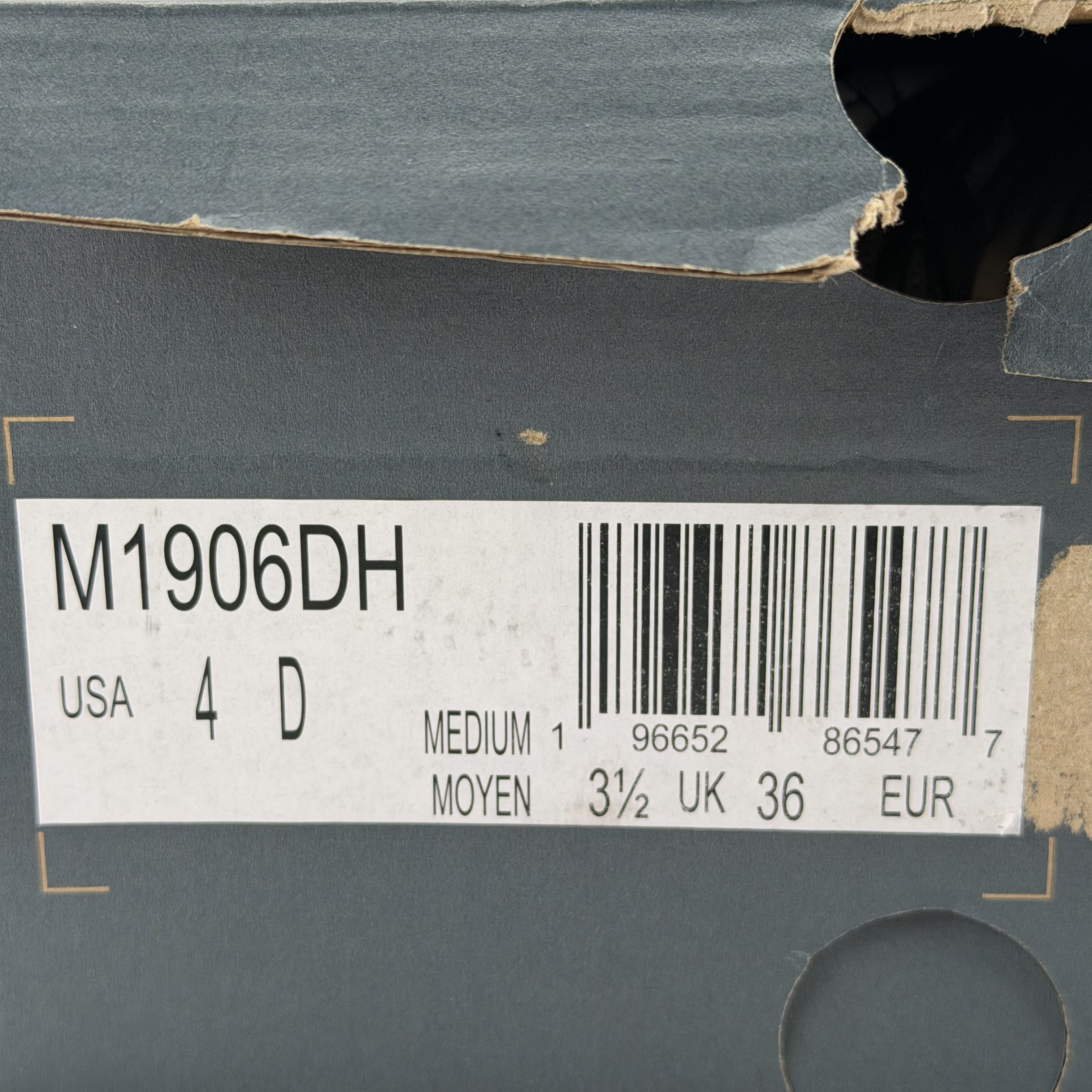 261328 New Balance 1906D Protection Pack Silver Metallic