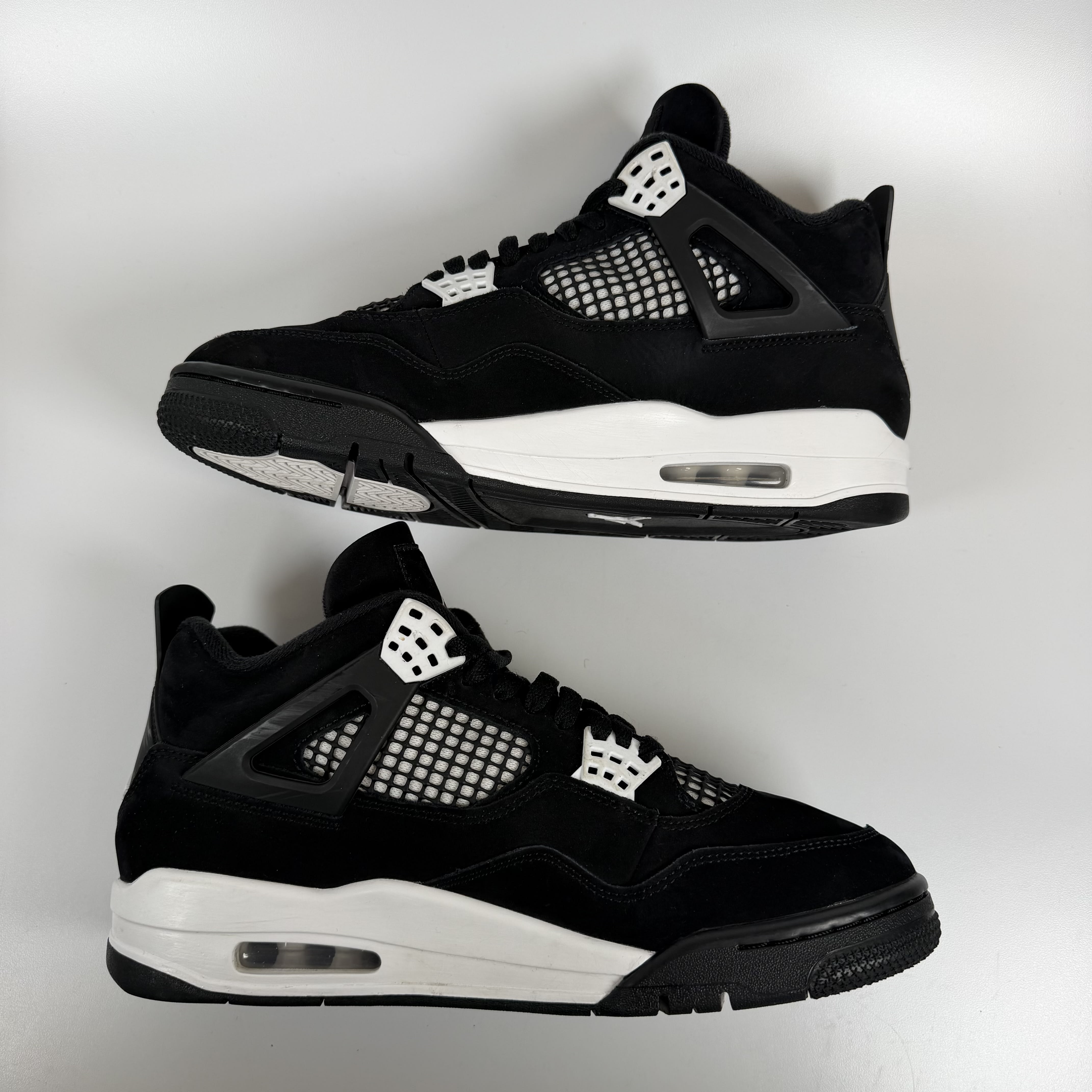 SP9070 Jordan 4 Retro White Thunder