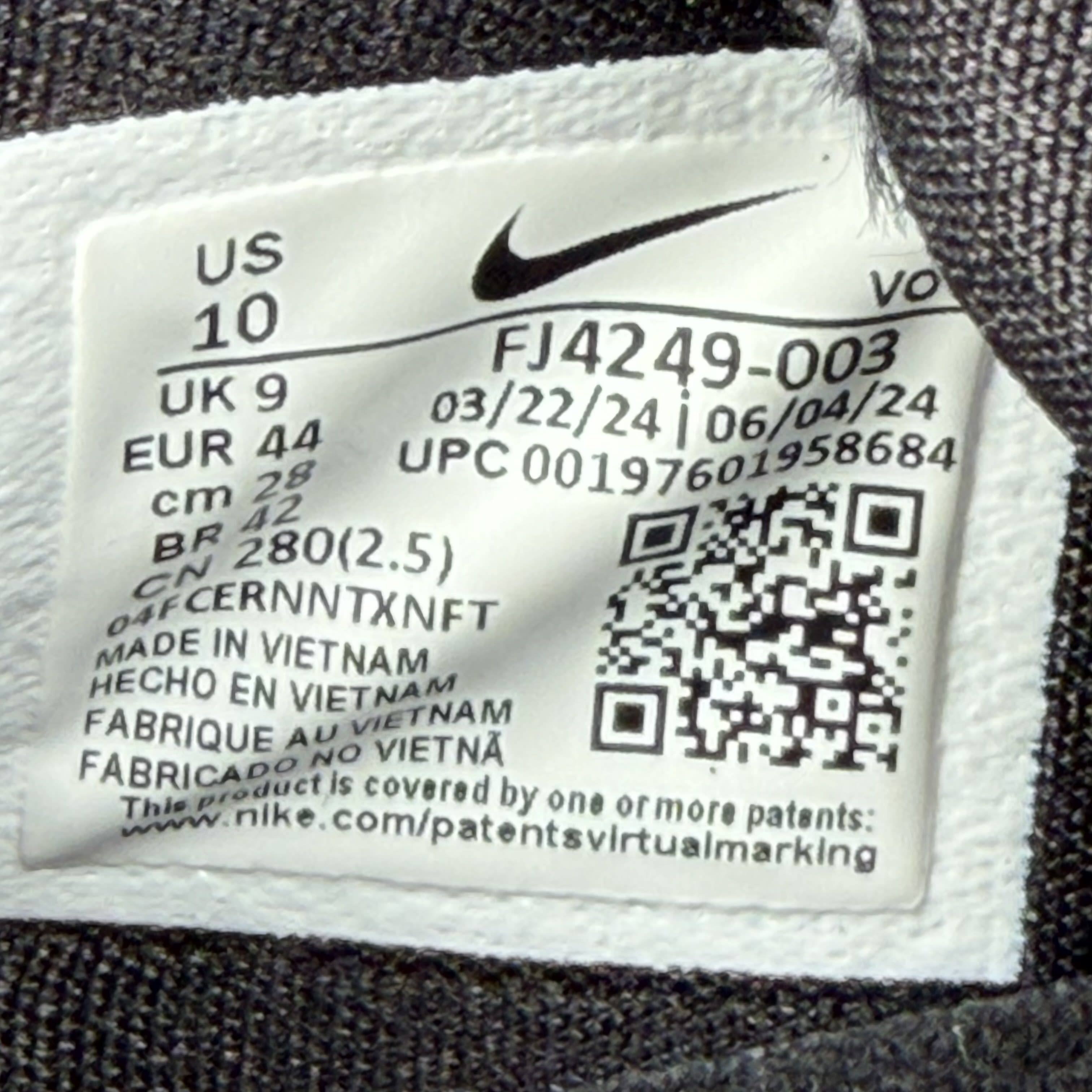 SP475 Nike Book 1 Halloween