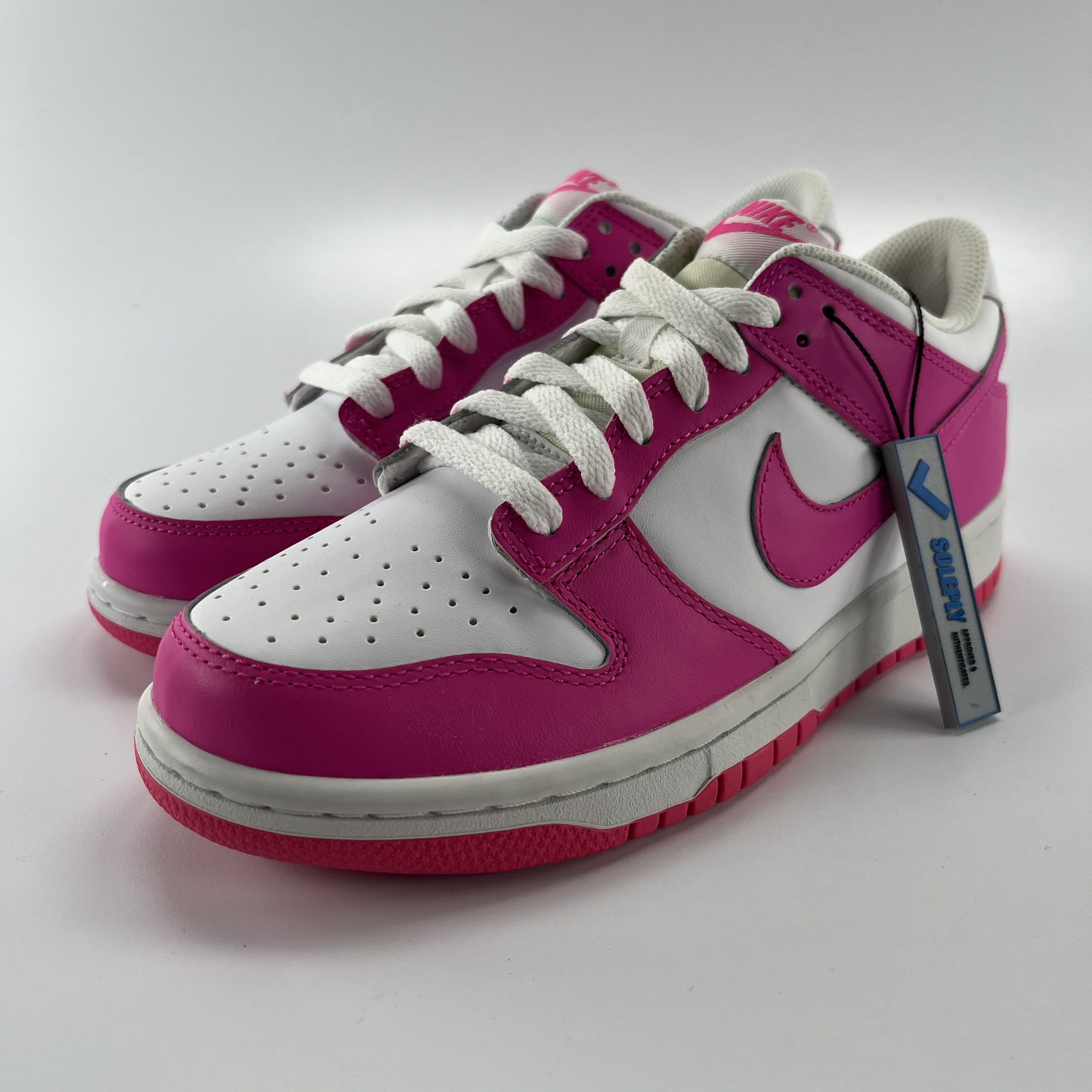 269433 Nike Dunk Low Laser Fuchsia (GS)