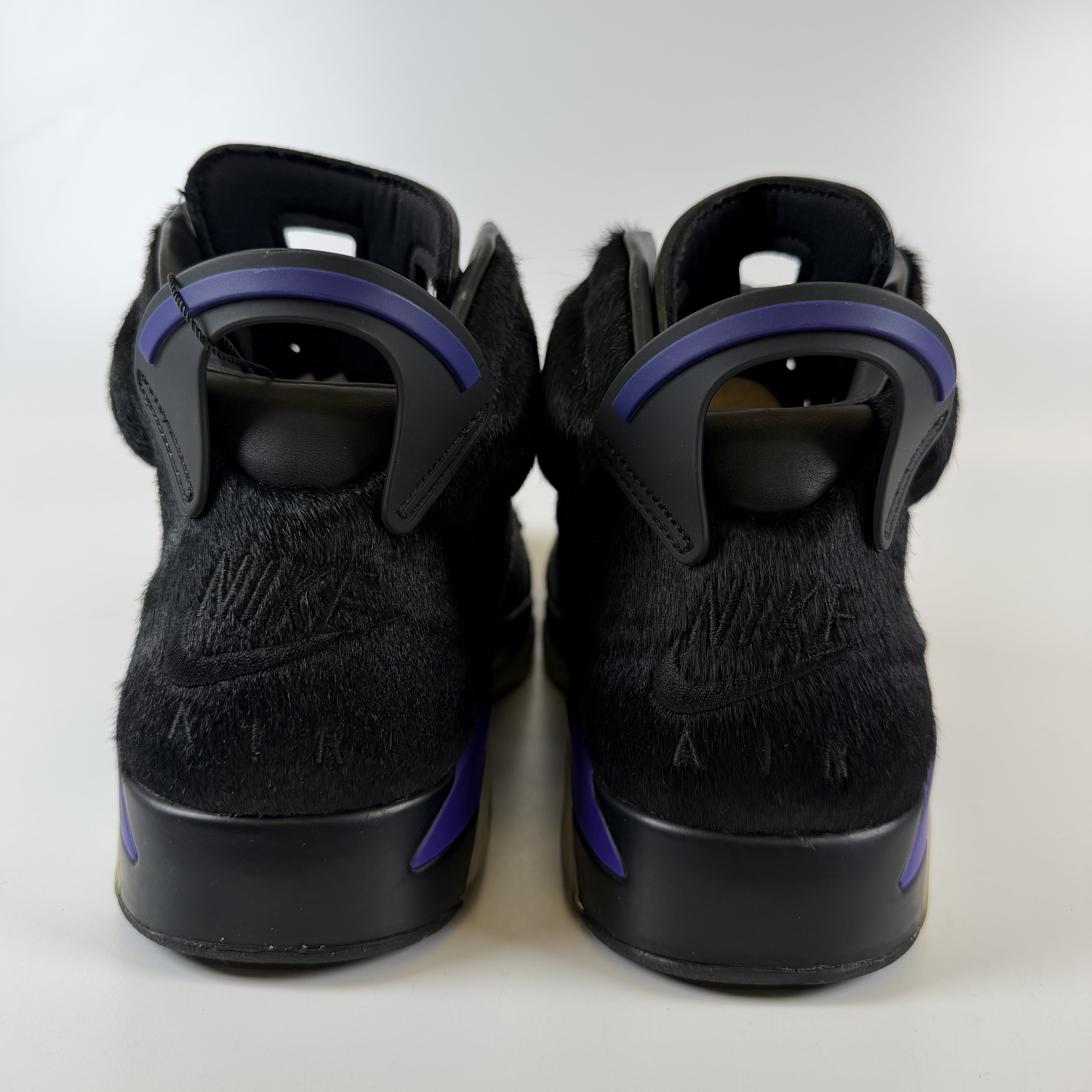 SP4113 Jordan 6 Retro Social Status