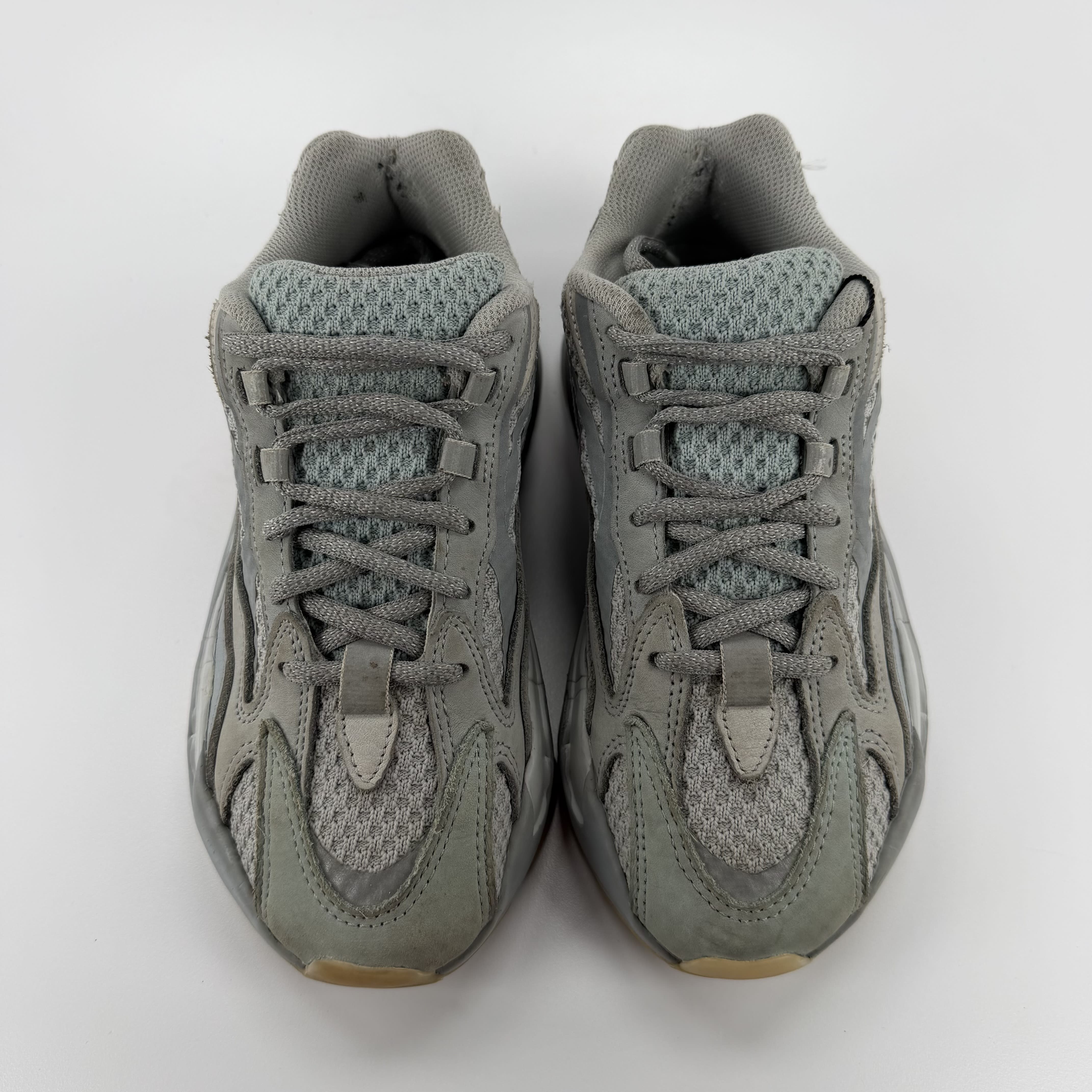 786746 adidas Yeezy Boost 700 V2 Inertia