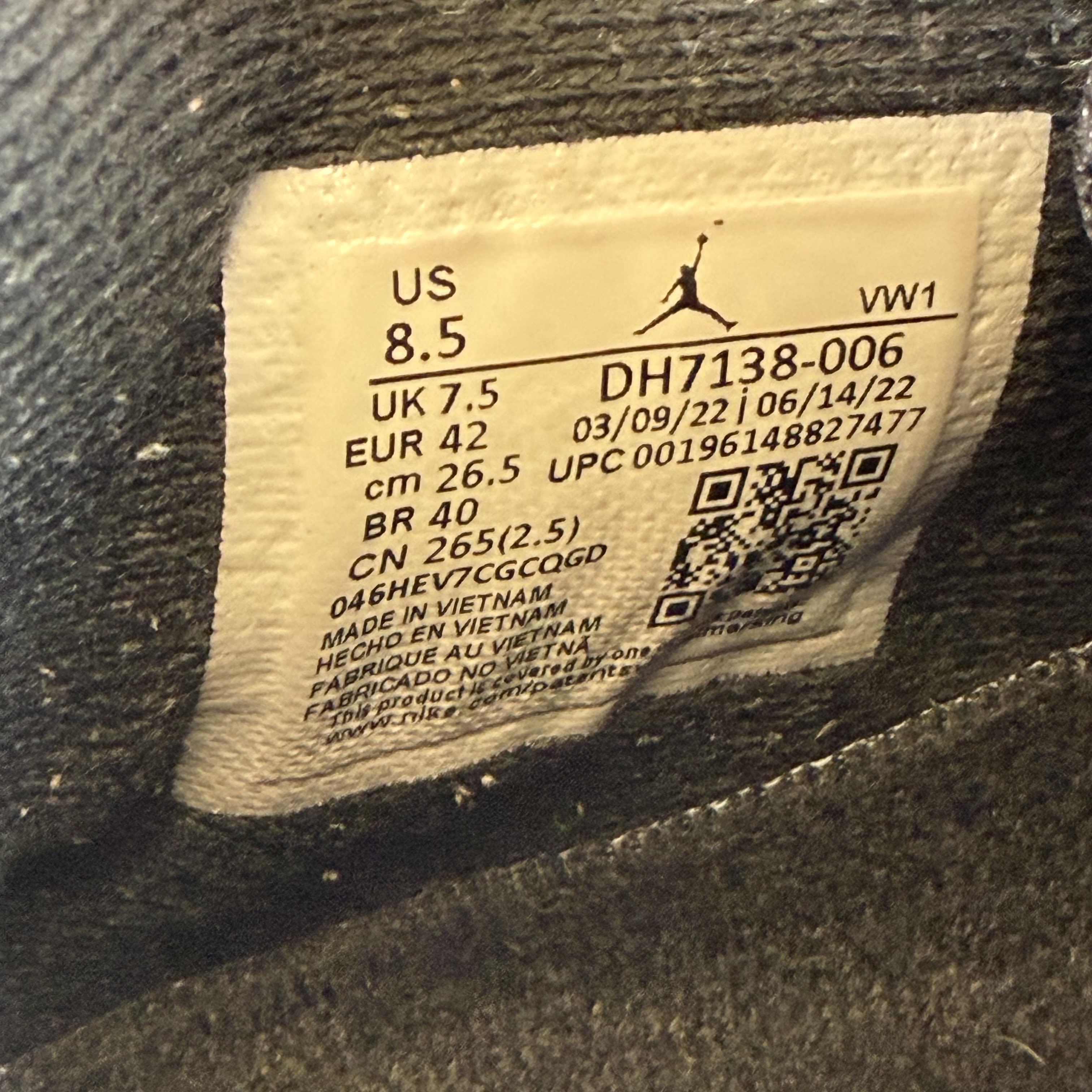 SP6798 Jordan 4 Retro SE Black Canvas