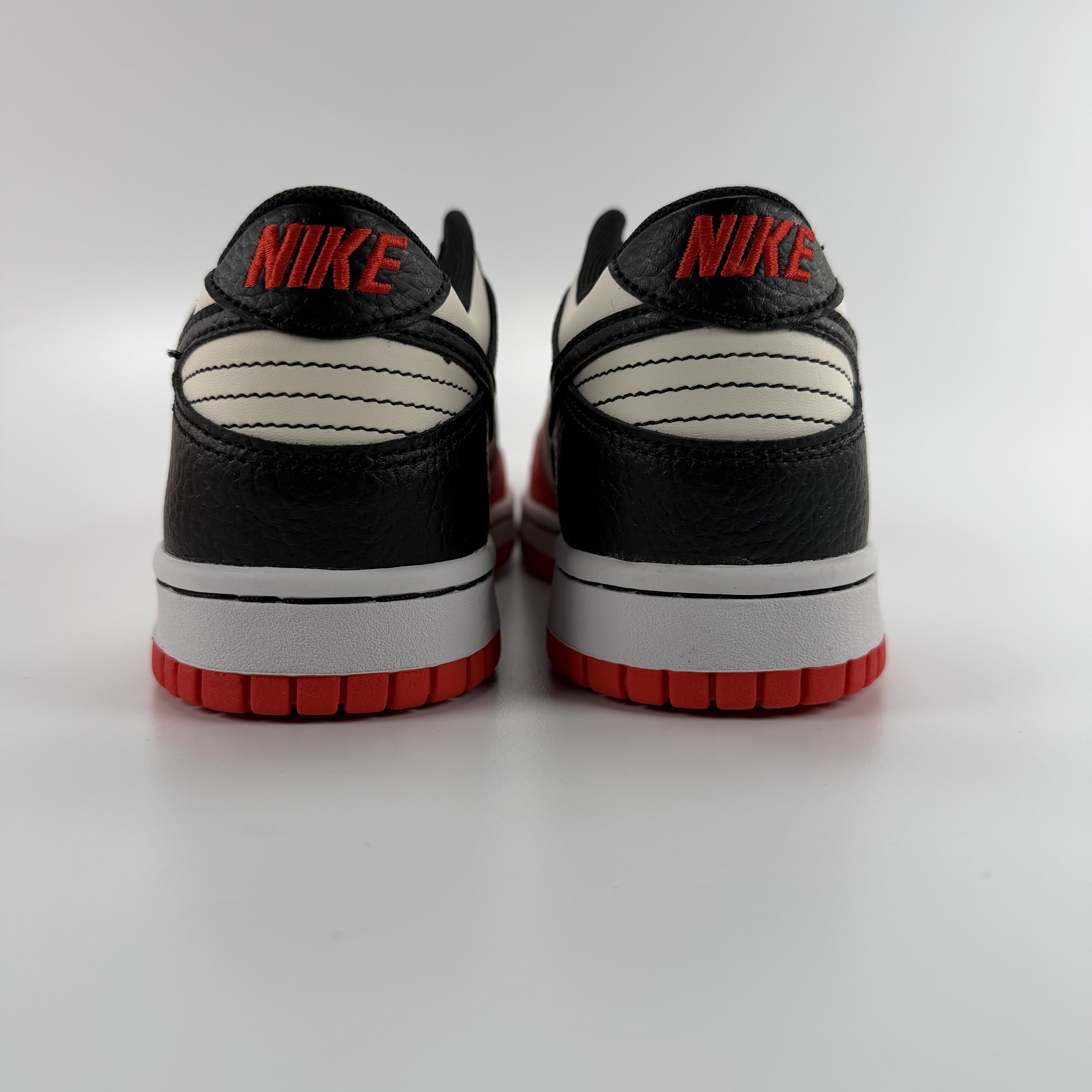 519537 Nike Dunk Low EMB NBA 75th Anniversary Chicago (GS)