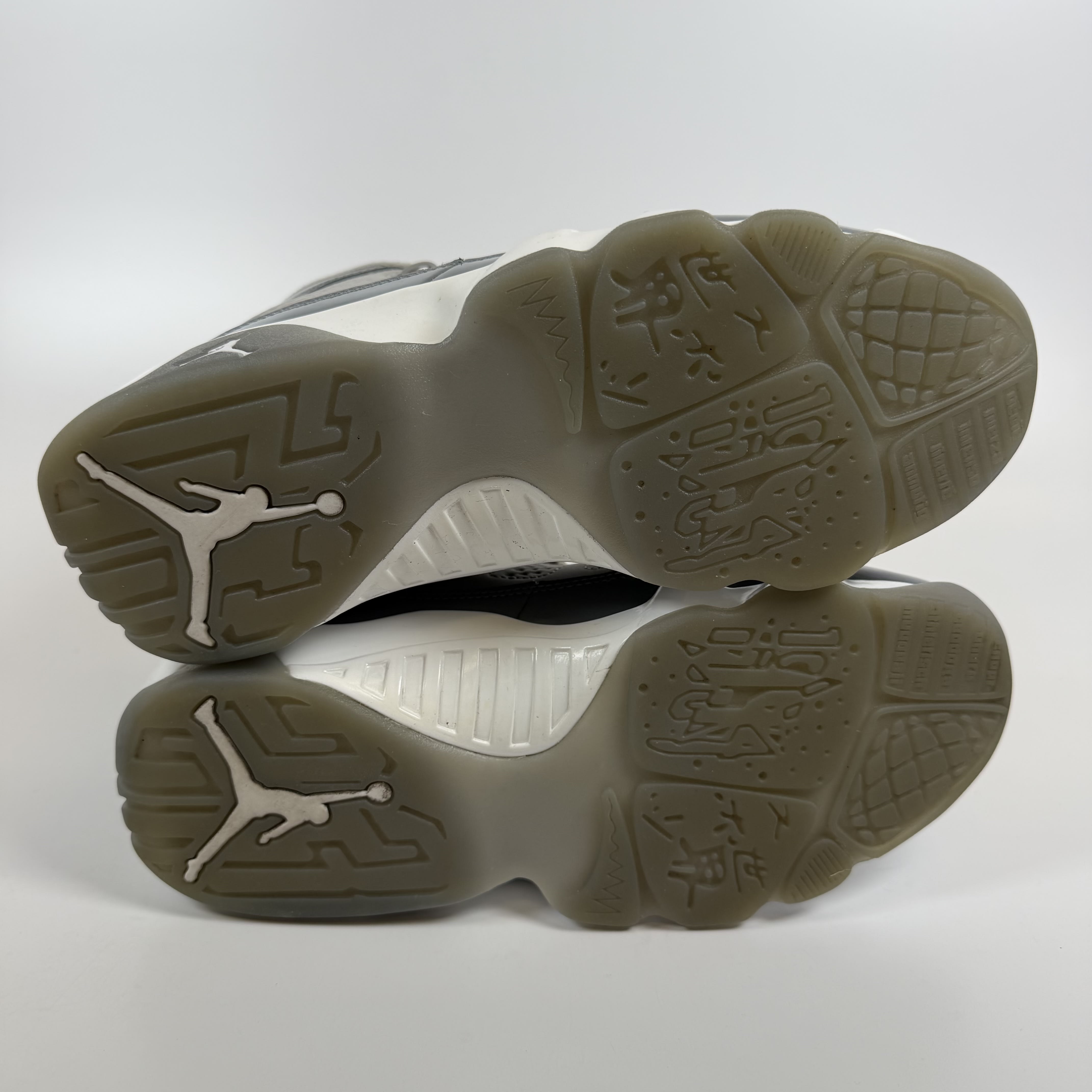 SP8136 Jordan 9 Retro Cool Grey (2025)