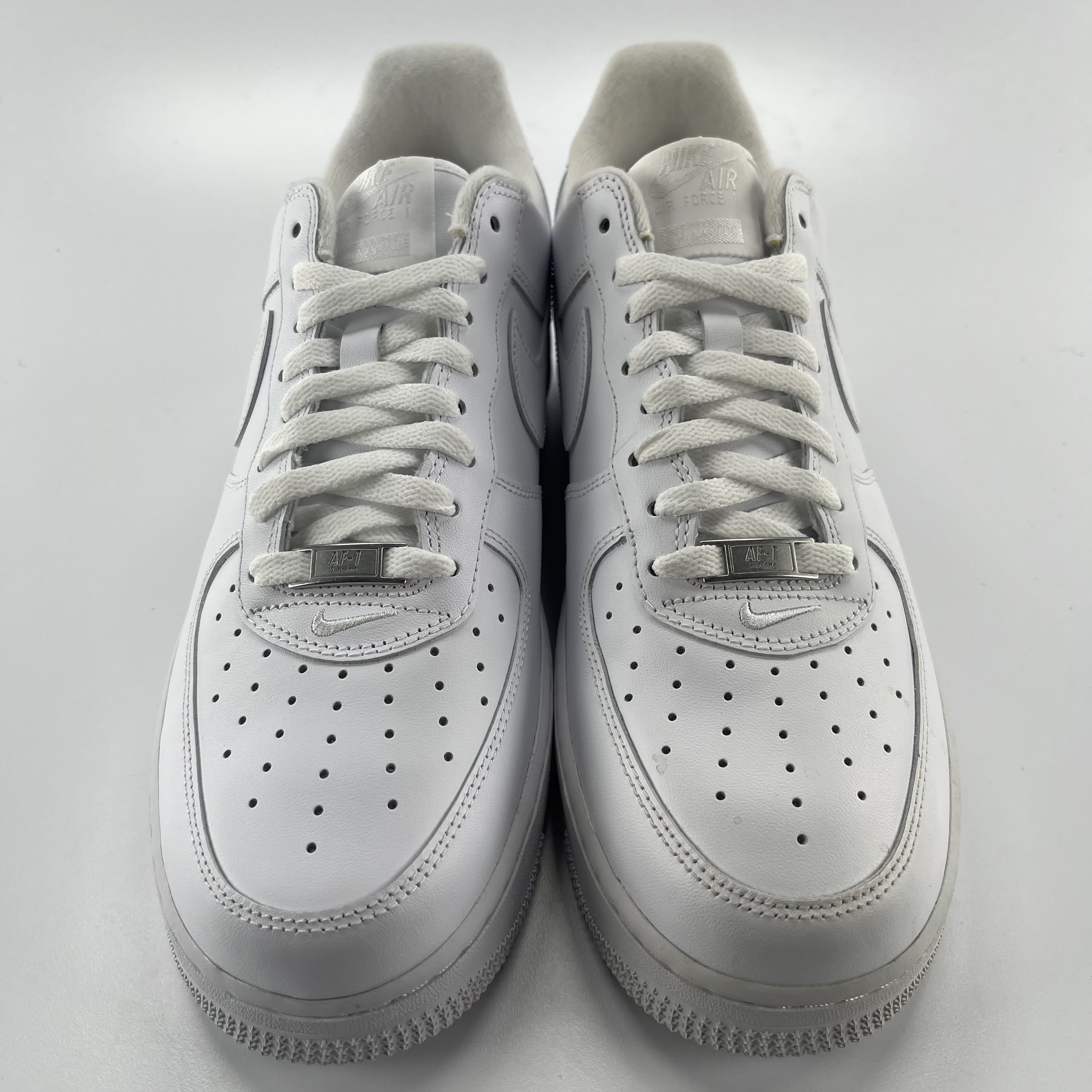 279725 Nike Air Force 1 Low Supreme White