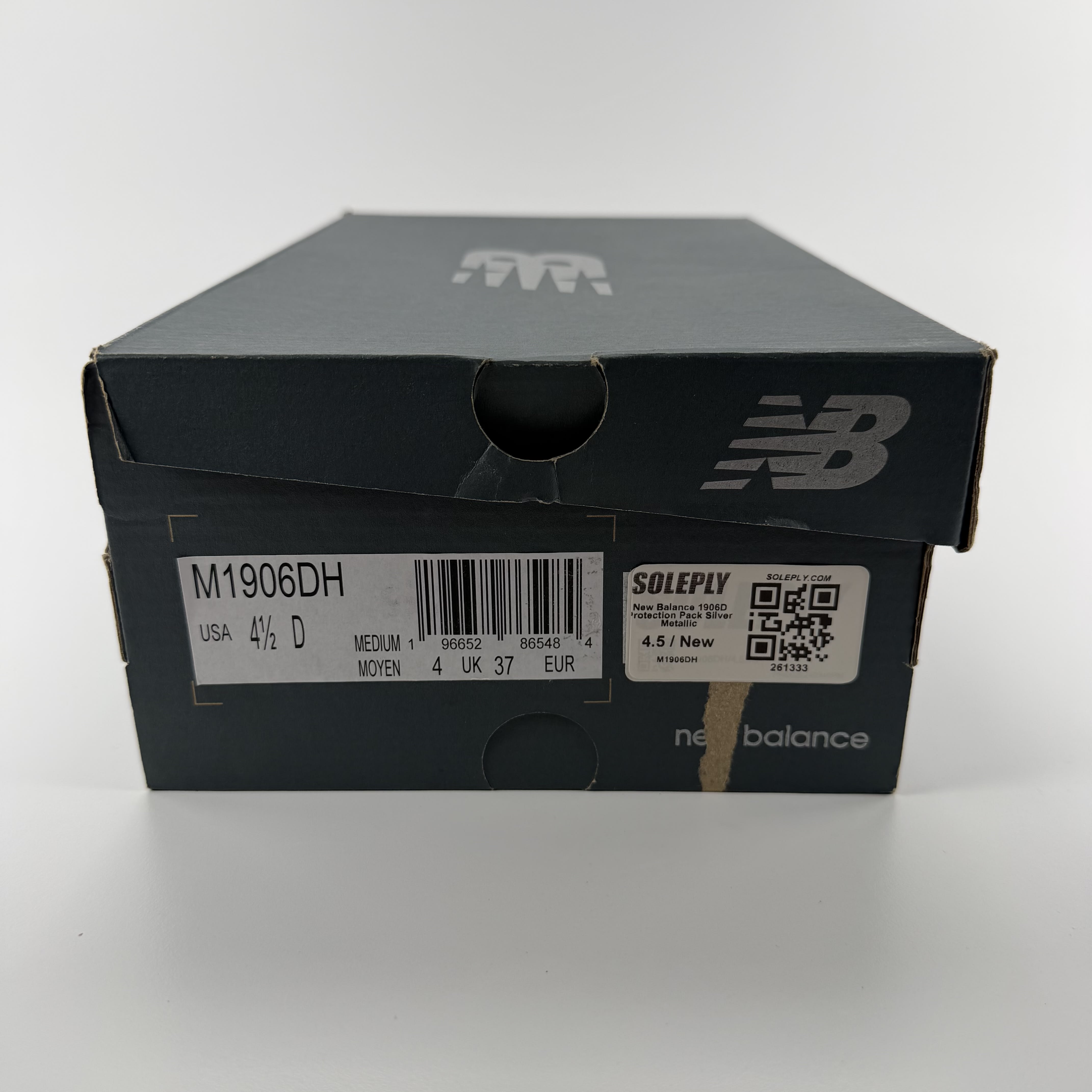 261333 New Balance 1906D Protection Pack Silver Metallic