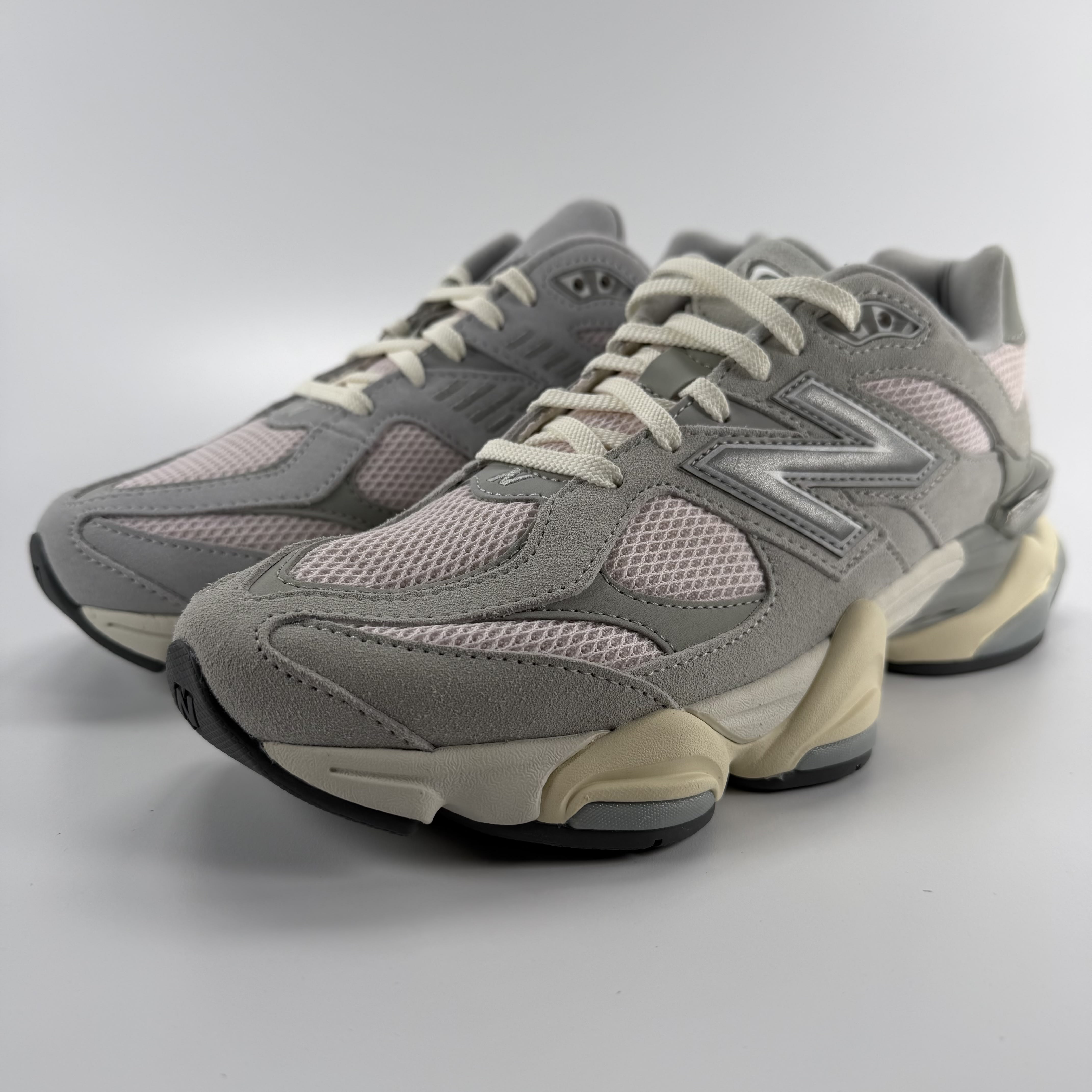 392785 New Balance 9060 Granite Pink