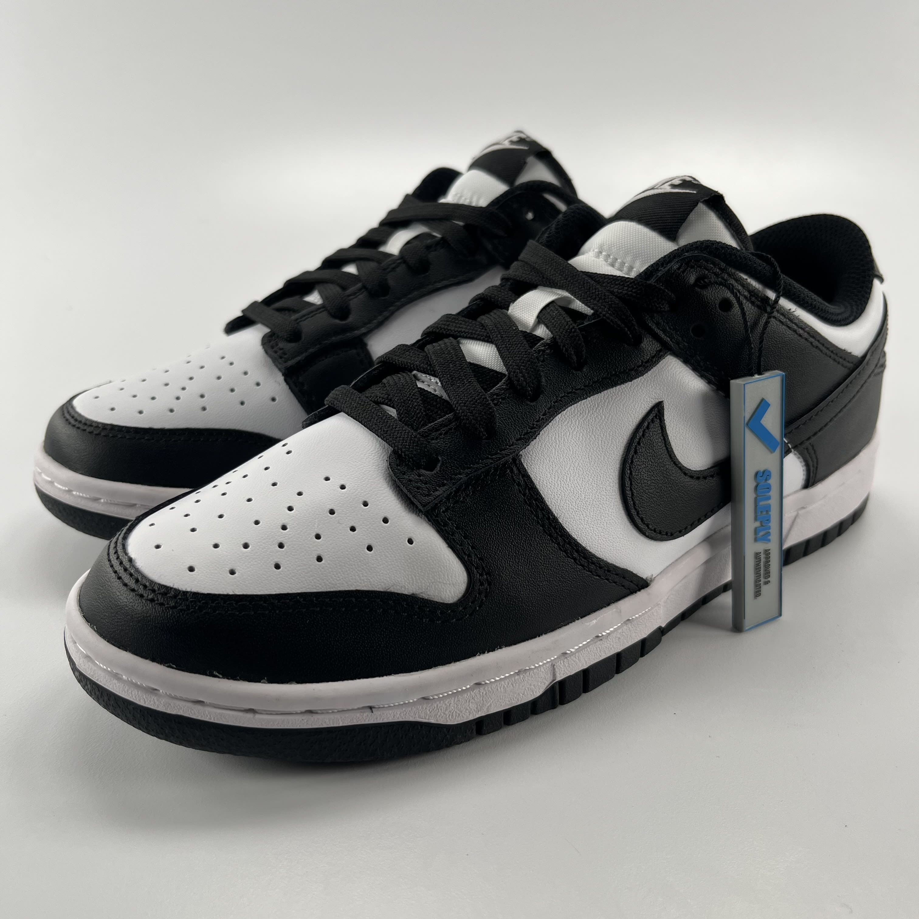 313034 Nike Dunk Low Retro White Black Panda (Women's)