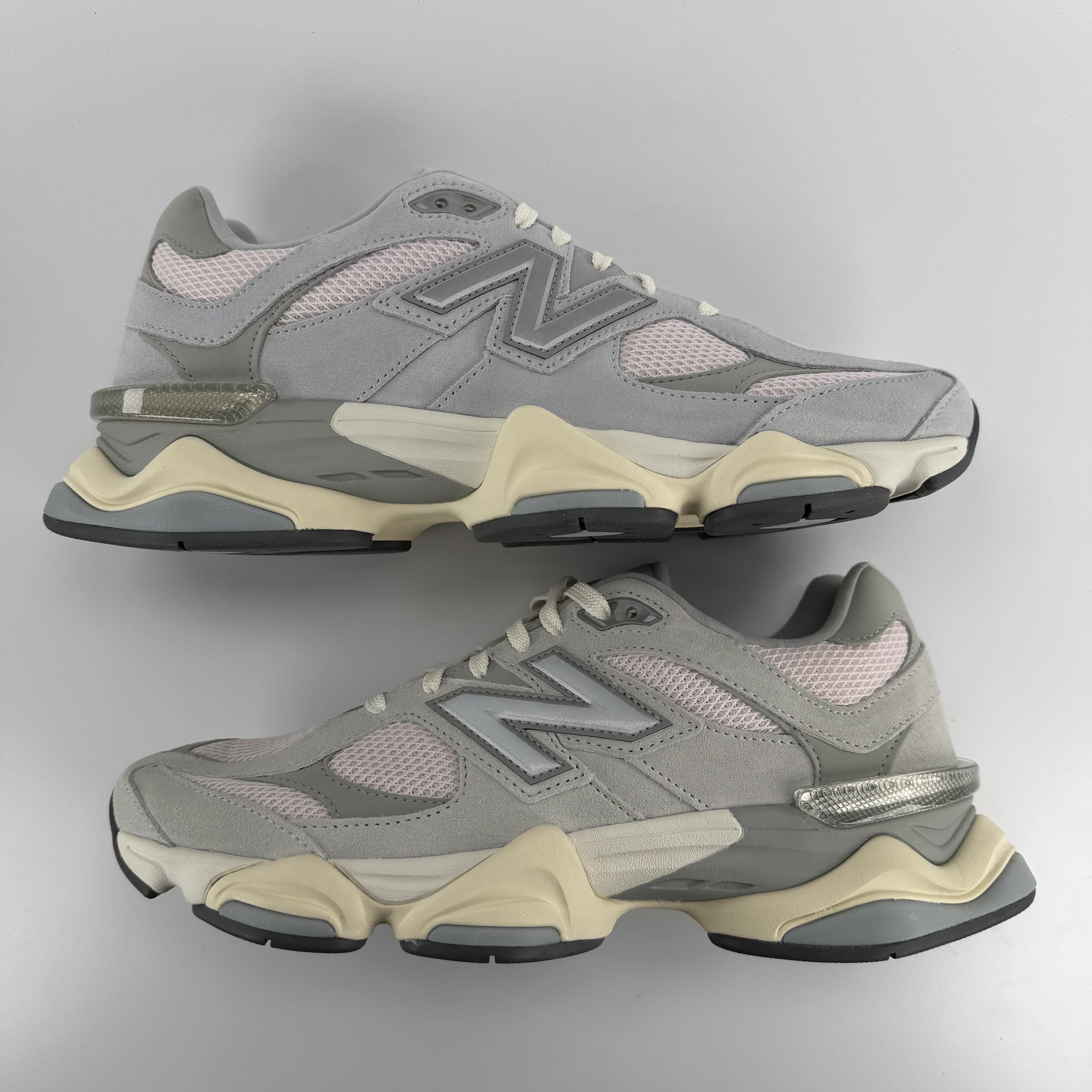 392785 New Balance 9060 Granite Pink