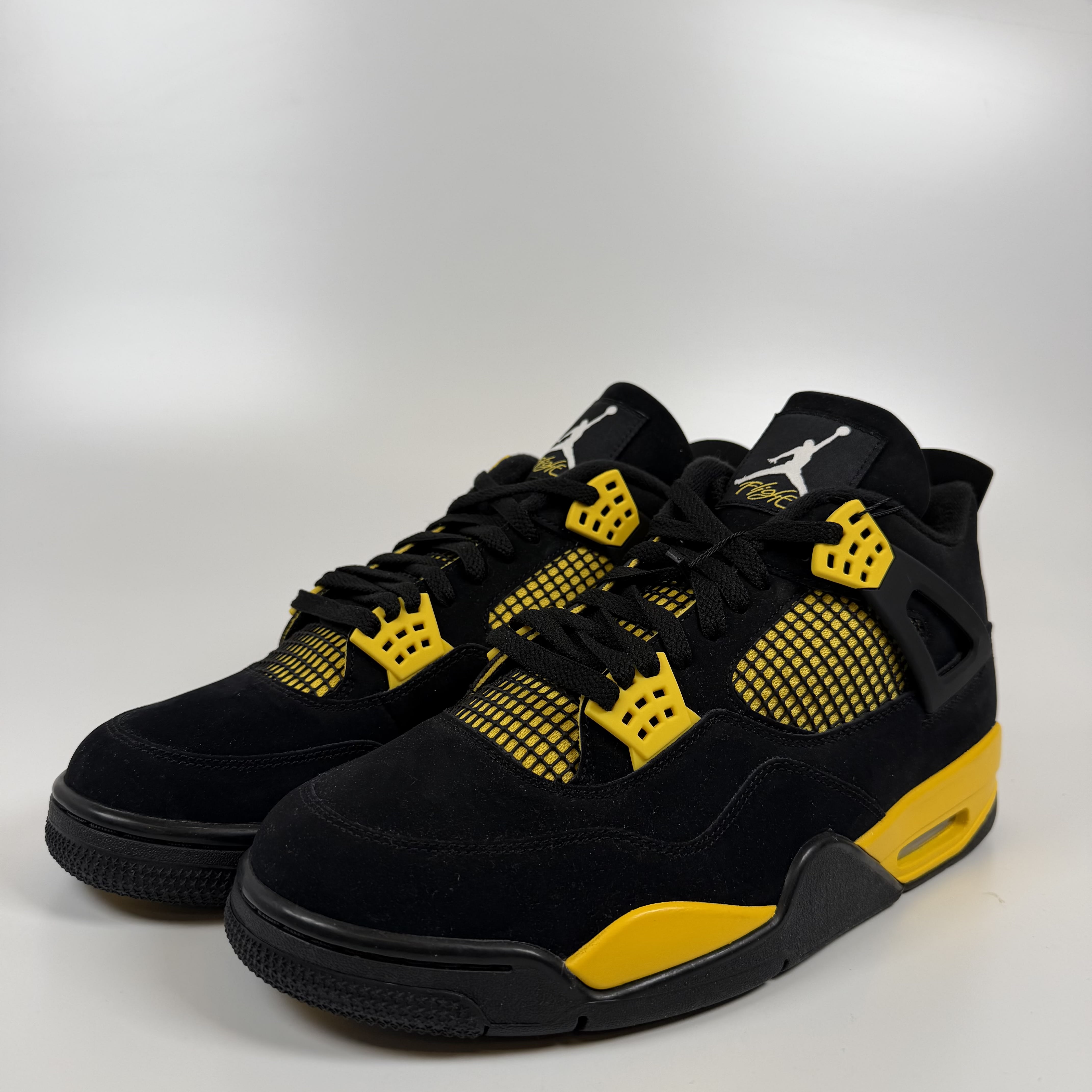 SP2065 Jordan 4 Retro Thunder (2023)