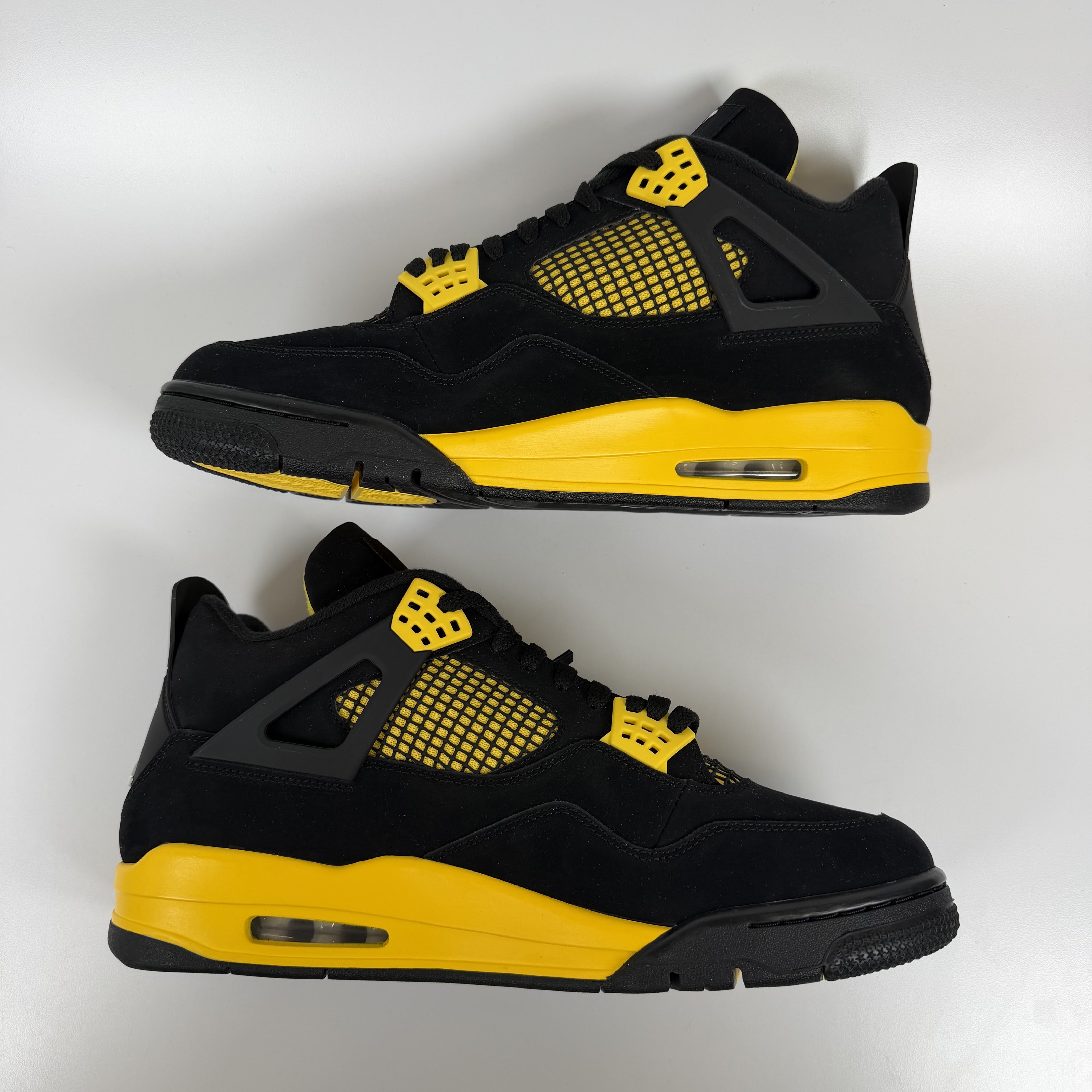 SP2065 Jordan 4 Retro Thunder (2023)