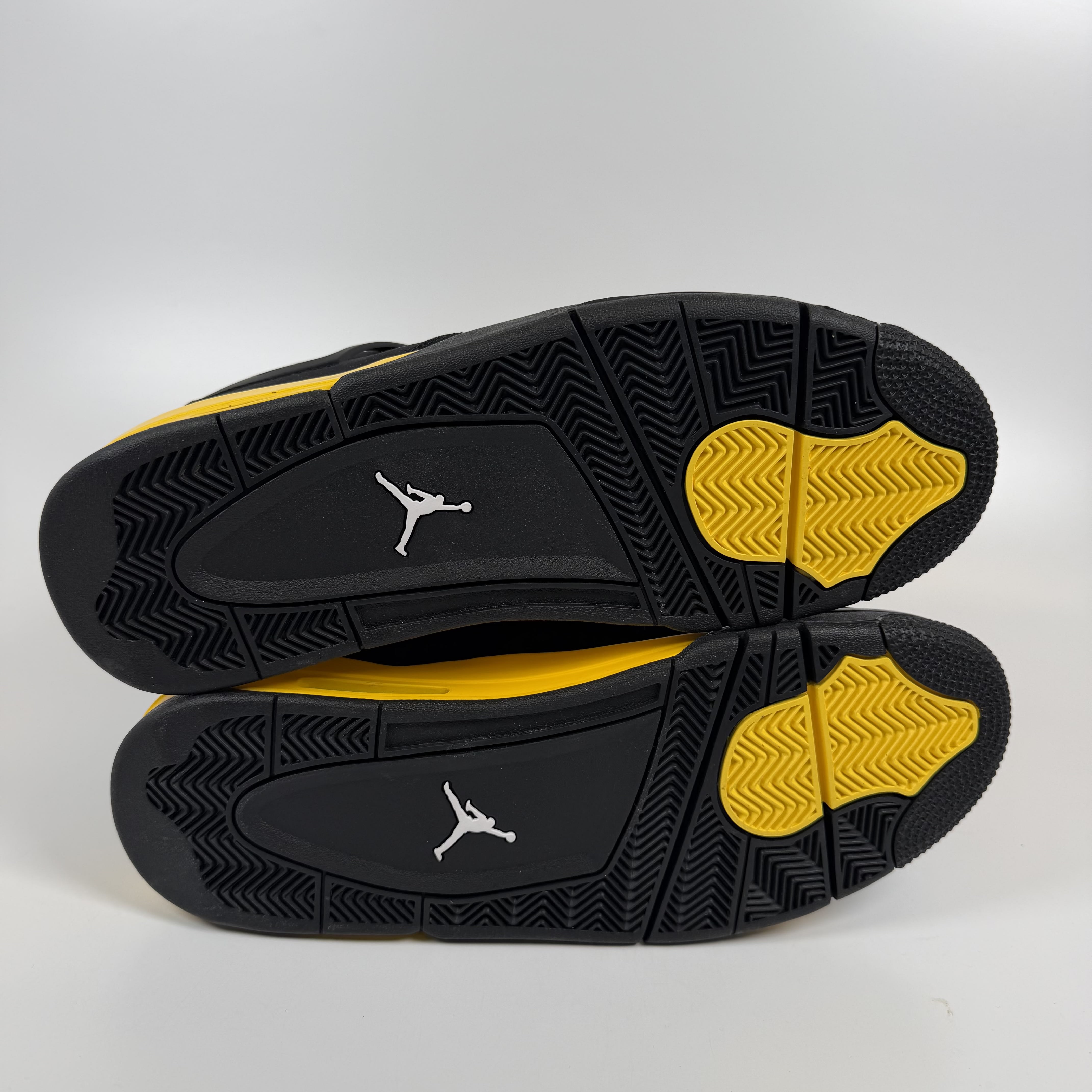 SP2065 Jordan 4 Retro Thunder (2023)