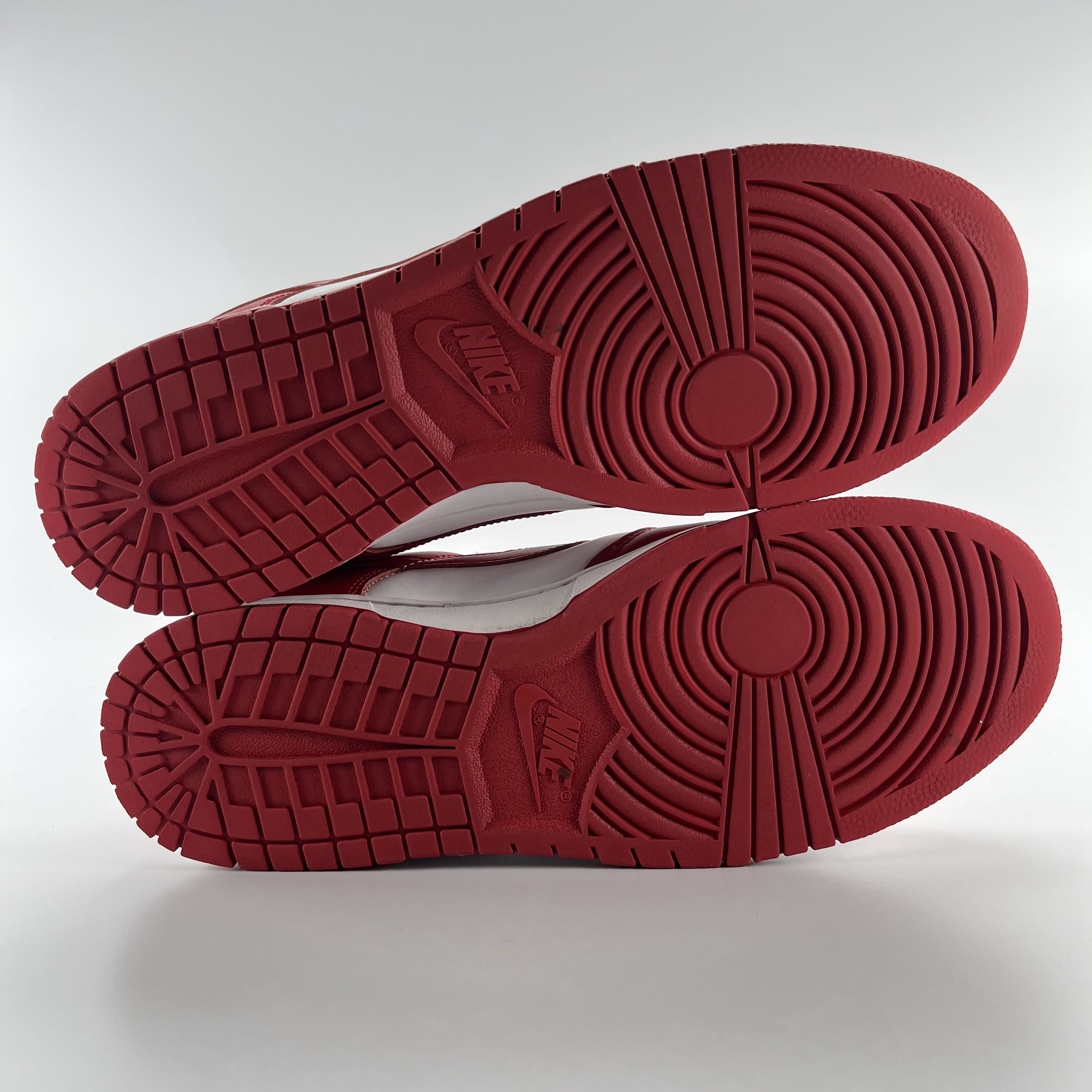786075 Nike Dunk Low USC