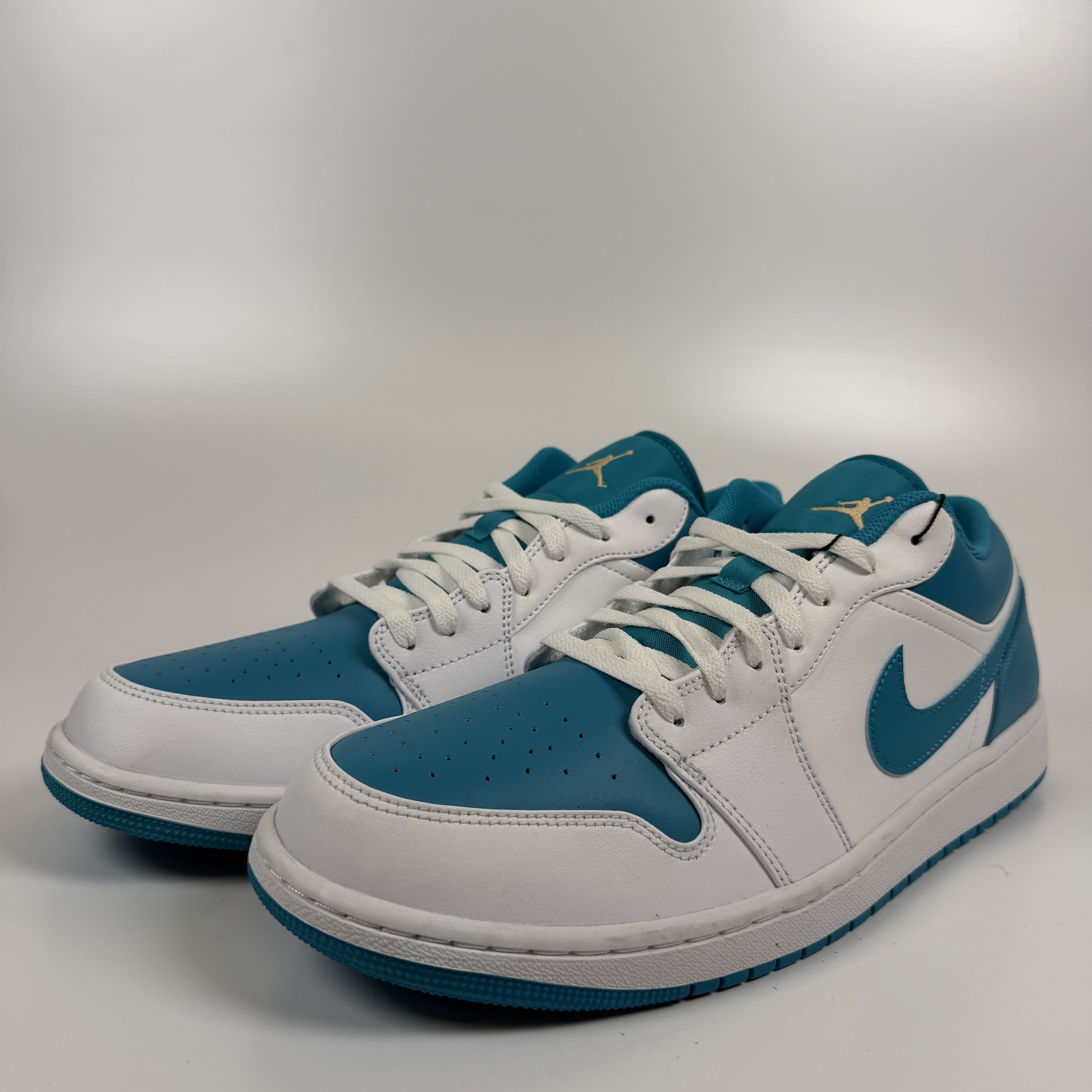 722503 Air Jordan 1 Low 'Aquatone'