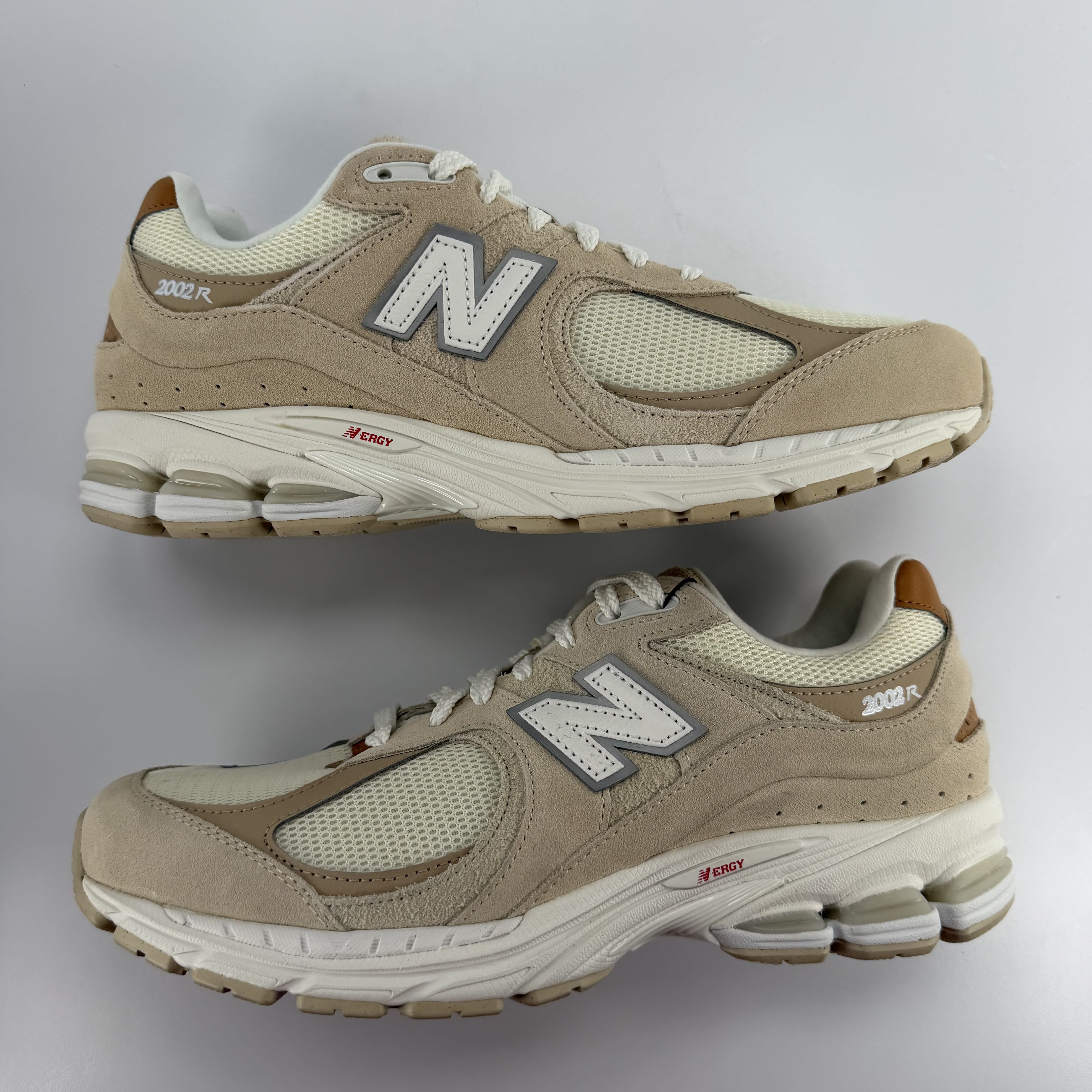 323111 New Balance 2002R Sandstone
