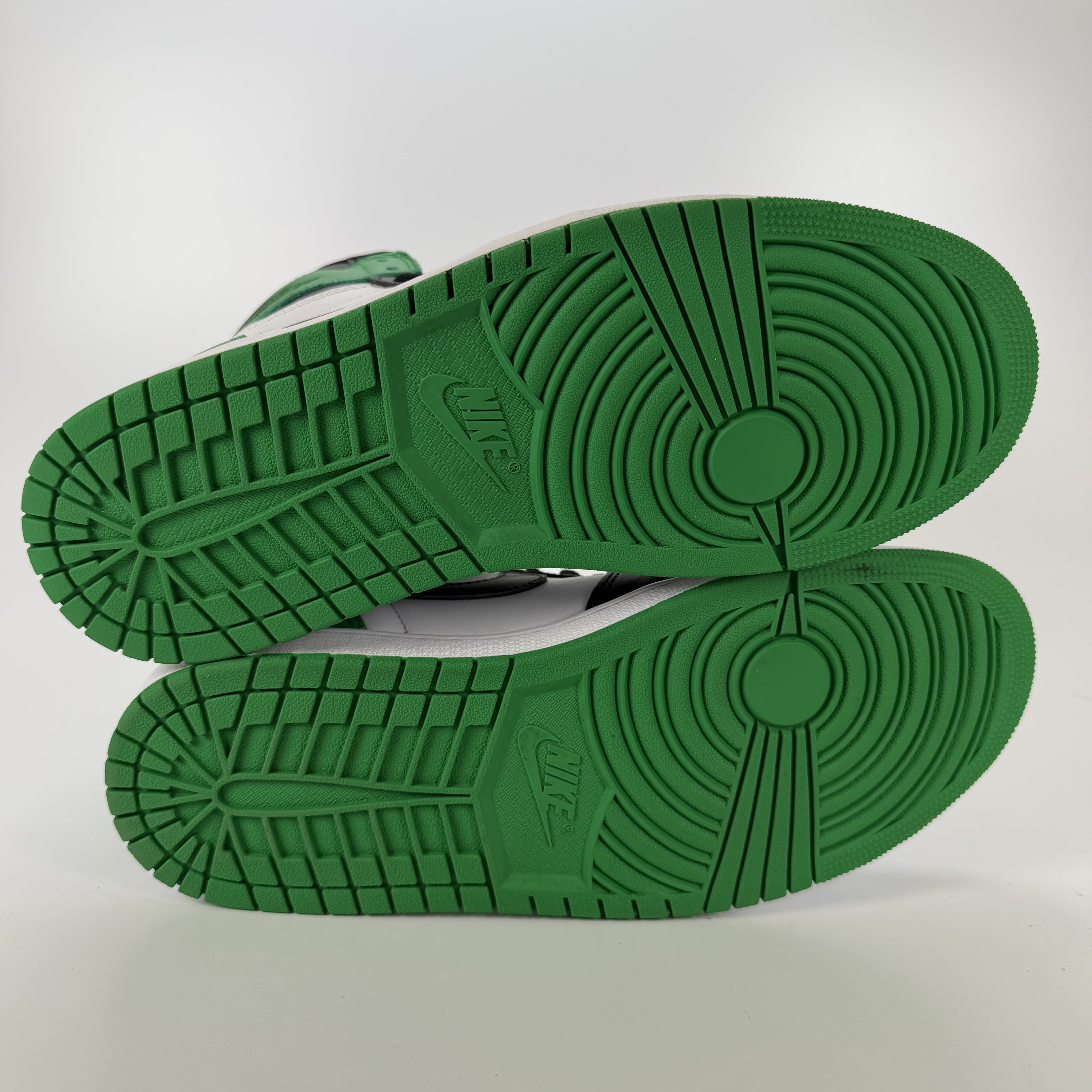 712959 Jordan 1 Retro High OG Lucky Green