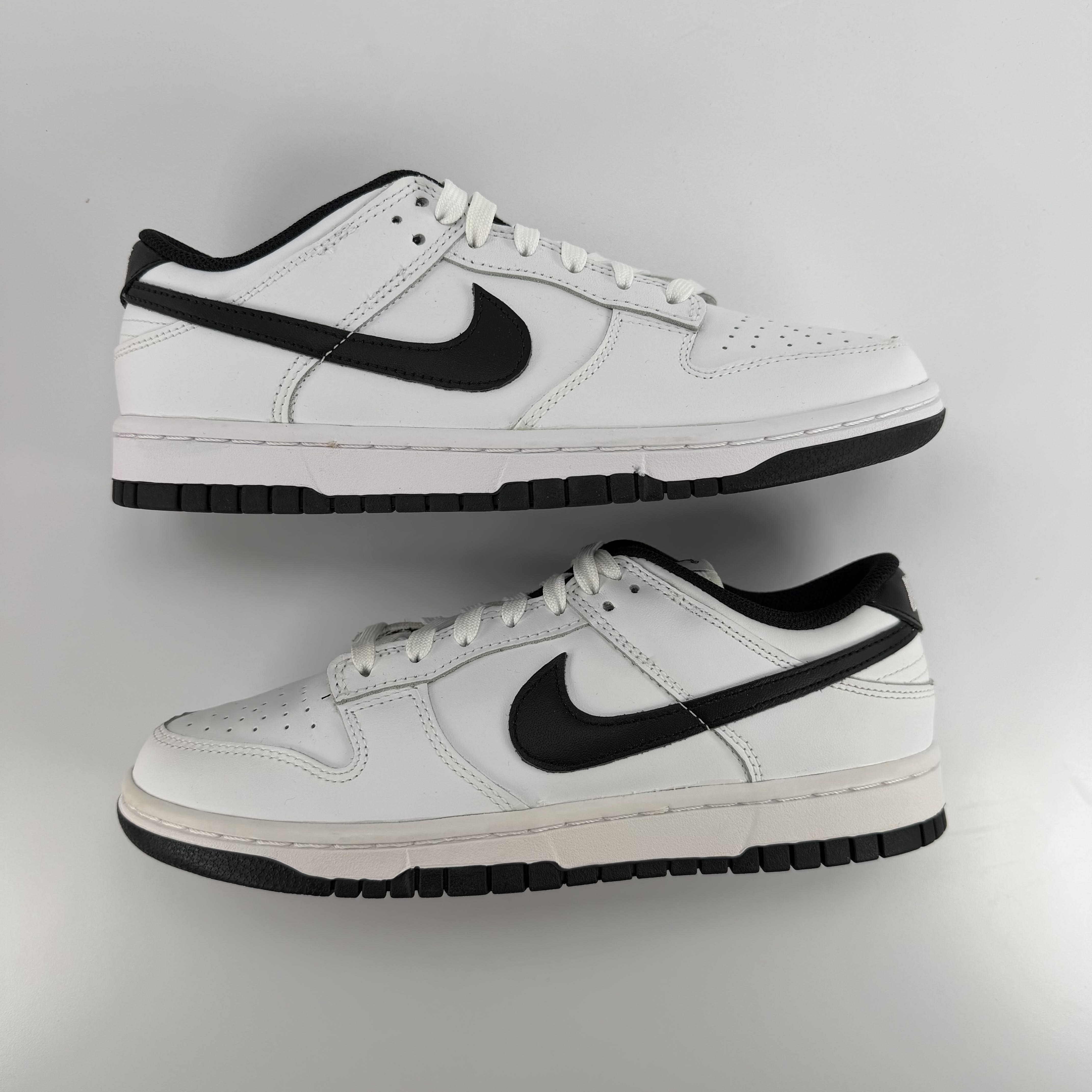 437450 Wmns Dunk Low 'White Black'