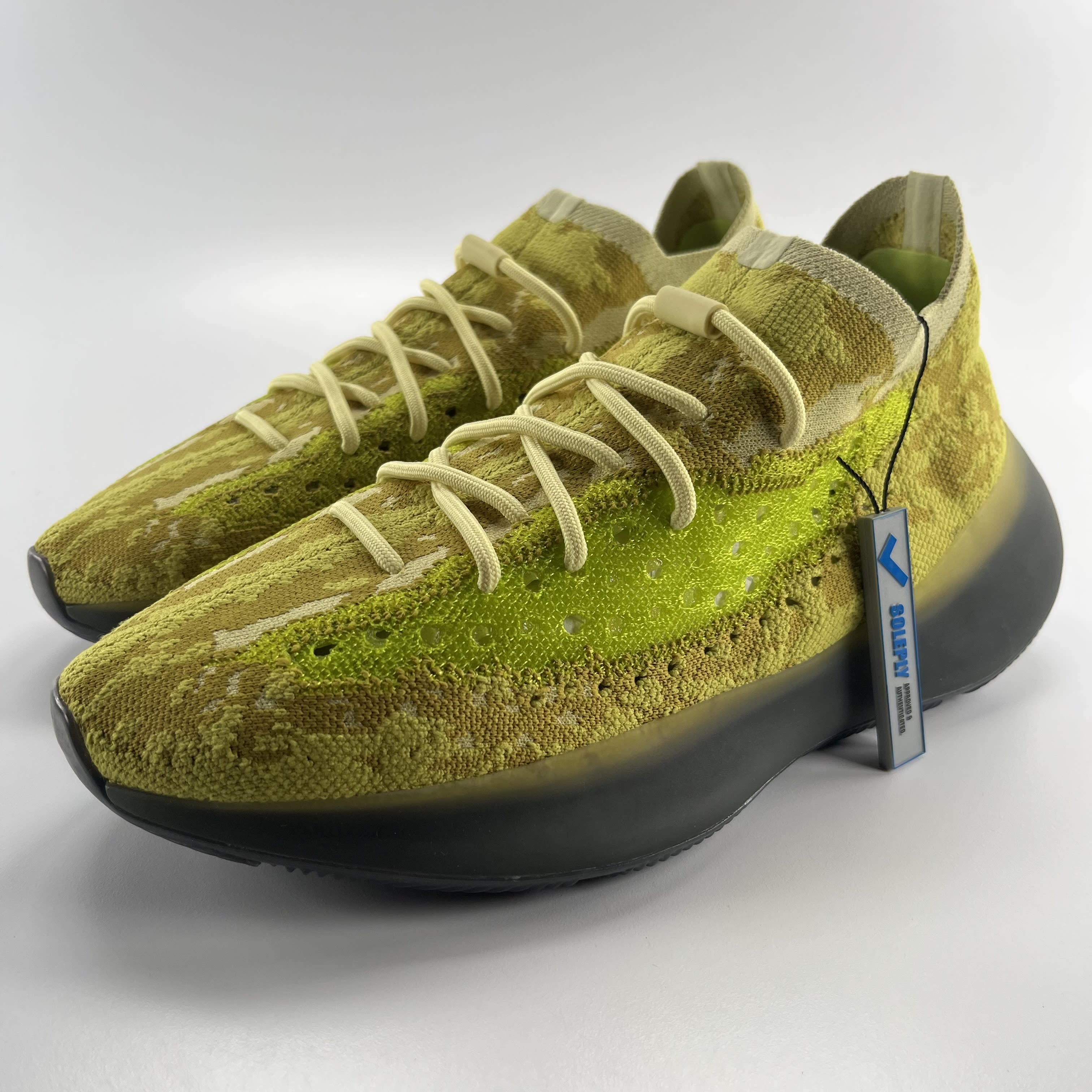 809116 adidas Yeezy Boost 380 Hylte