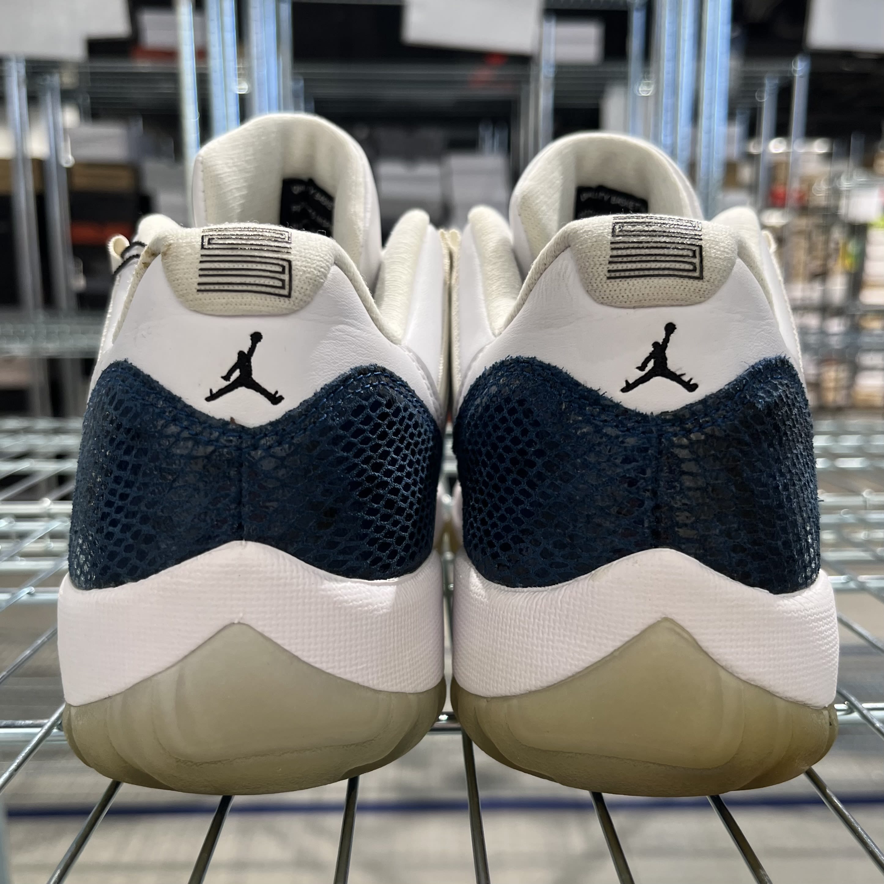 388057 Jordan 11 Retro Low Snake Navy (2019)