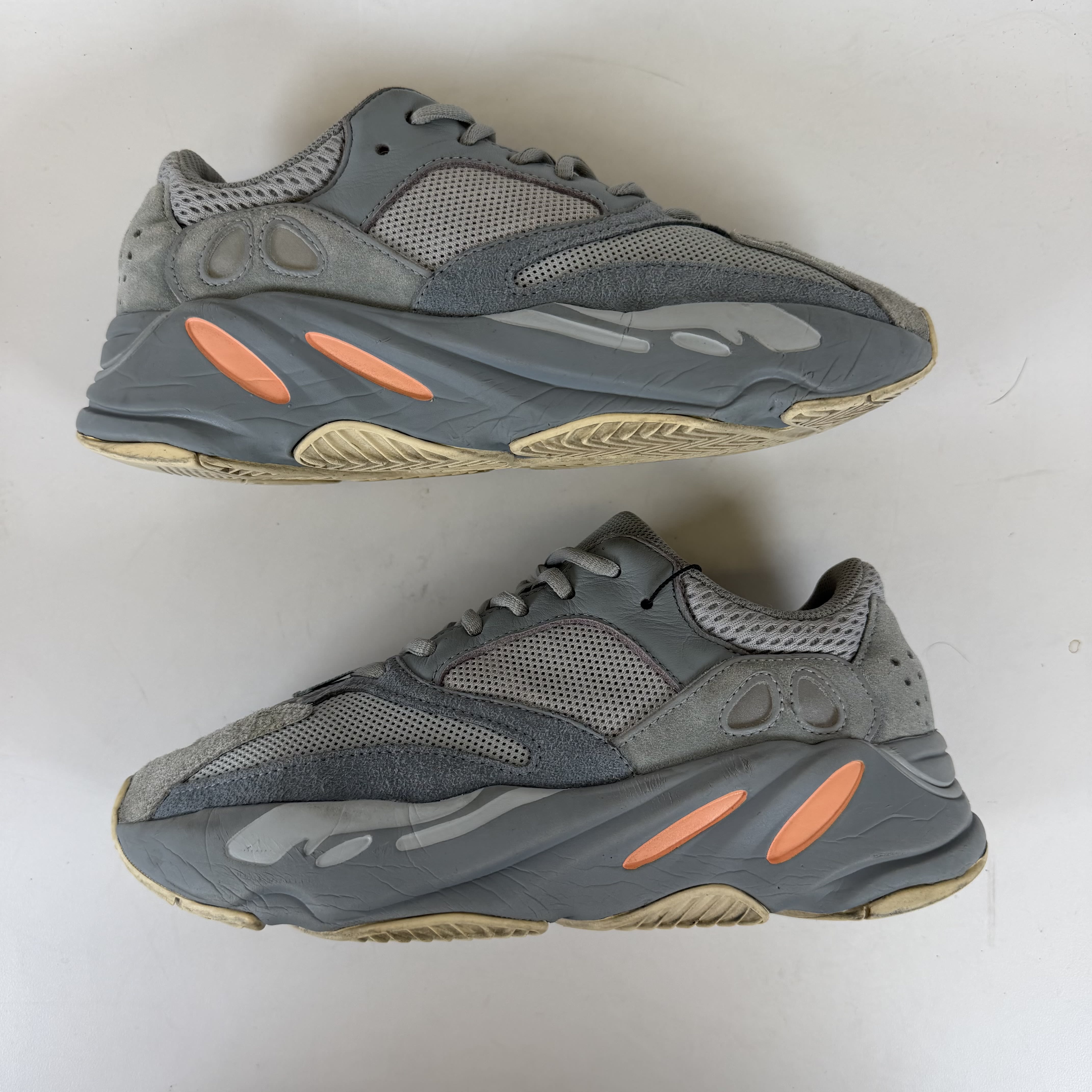 SP3902 adidas Yeezy Boost 700 Inertia