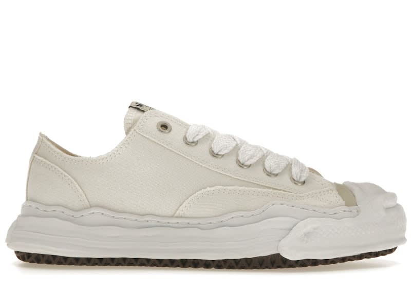 https://res.cloudinary.com/dlqdbsx2k/image/upload/v1779132861/Mihara-Yasuhiro-Hank-OG-Sole-Canvas-Low-White-Product_il0zxk.jpg