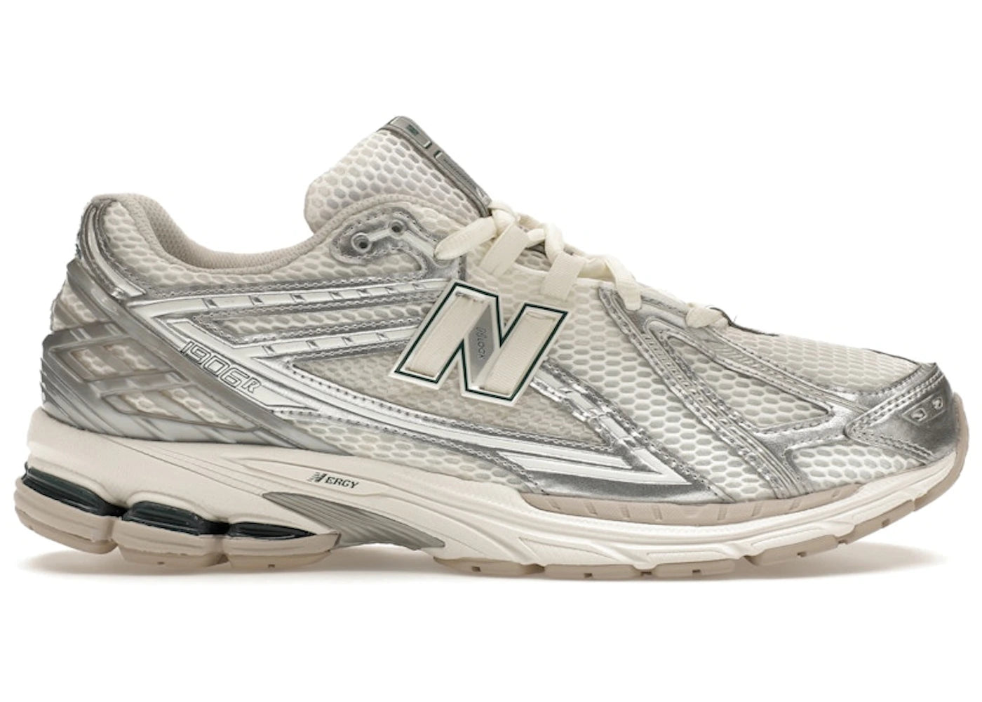 https://images.stockx.com/images/New-Balance-1906R-Silver-Metallic-Sea-Salt-Product.jpg?fit=fill&bg=FFFFFF&w=700&h=500&fm=webp&auto=compress&q=90&dpr=2&trim=color&updated_at=1738193358