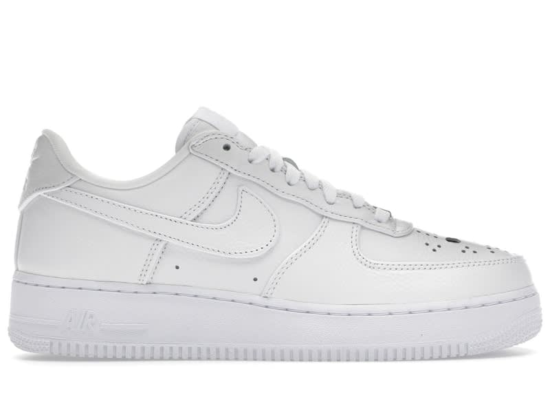 https://res.cloudinary.com/dlqdbsx2k/image/upload/v1779640368/Nike-Air-Force-1-Low-Jason-Voorhees-Product_n8xxdv.jpg