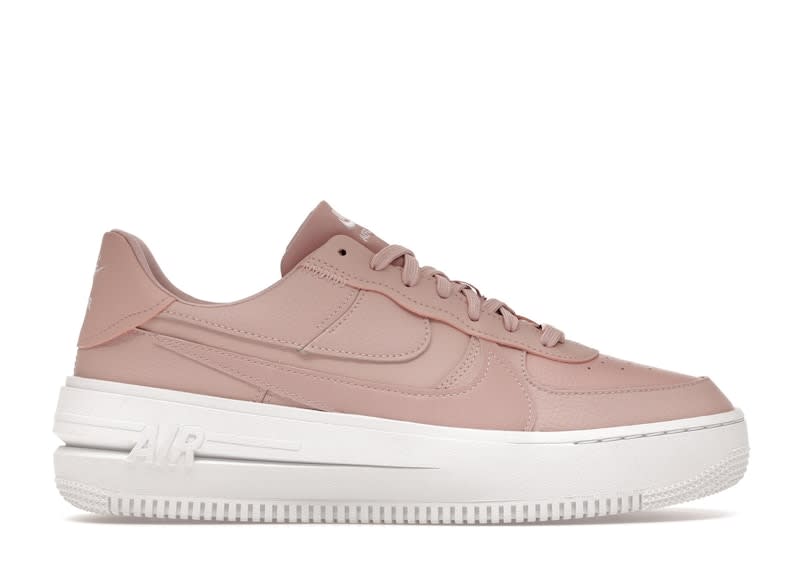 https://res.cloudinary.com/dlqdbsx2k/image/upload/v1779742398/Nike-Air-Force-1-Low-PLTAFORM-Pink-Oxford-Womens-Product_ljxsaq.jpg