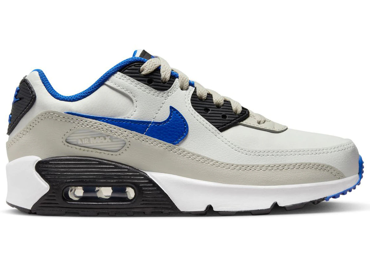 https://images.stockx.com/images/Nike-Air-Max-90-LTR-White-Racer-Blue-Light-Bone-GS.jpg?fit=fill&bg=FFFFFF&w=700&h=500&fm=webp&auto=compress&q=90&dpr=2&trim=color&updated_at=1676906447